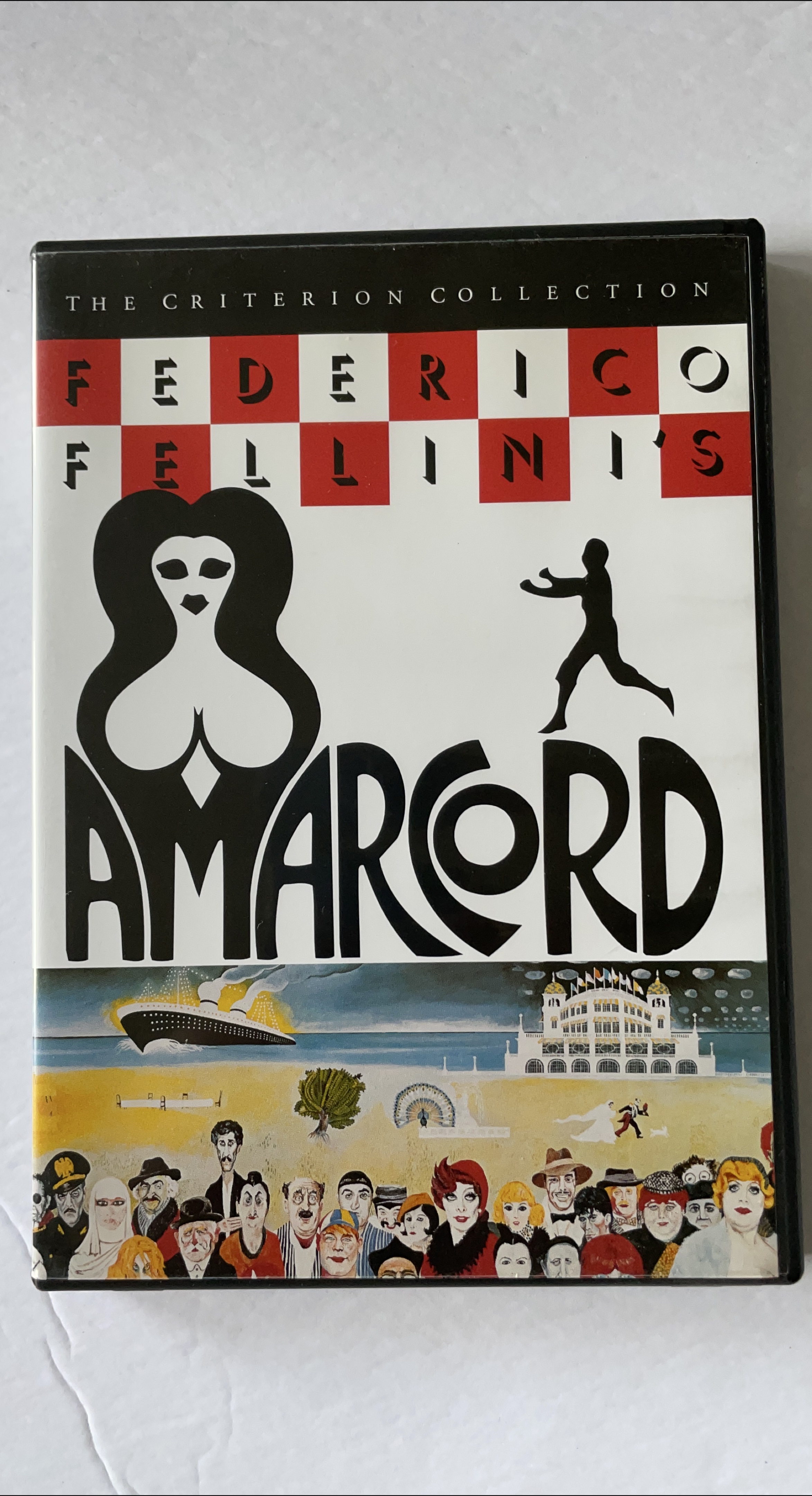 Federico Fellini's Amarcord - The Criterion Collection DVD image indicator(1)