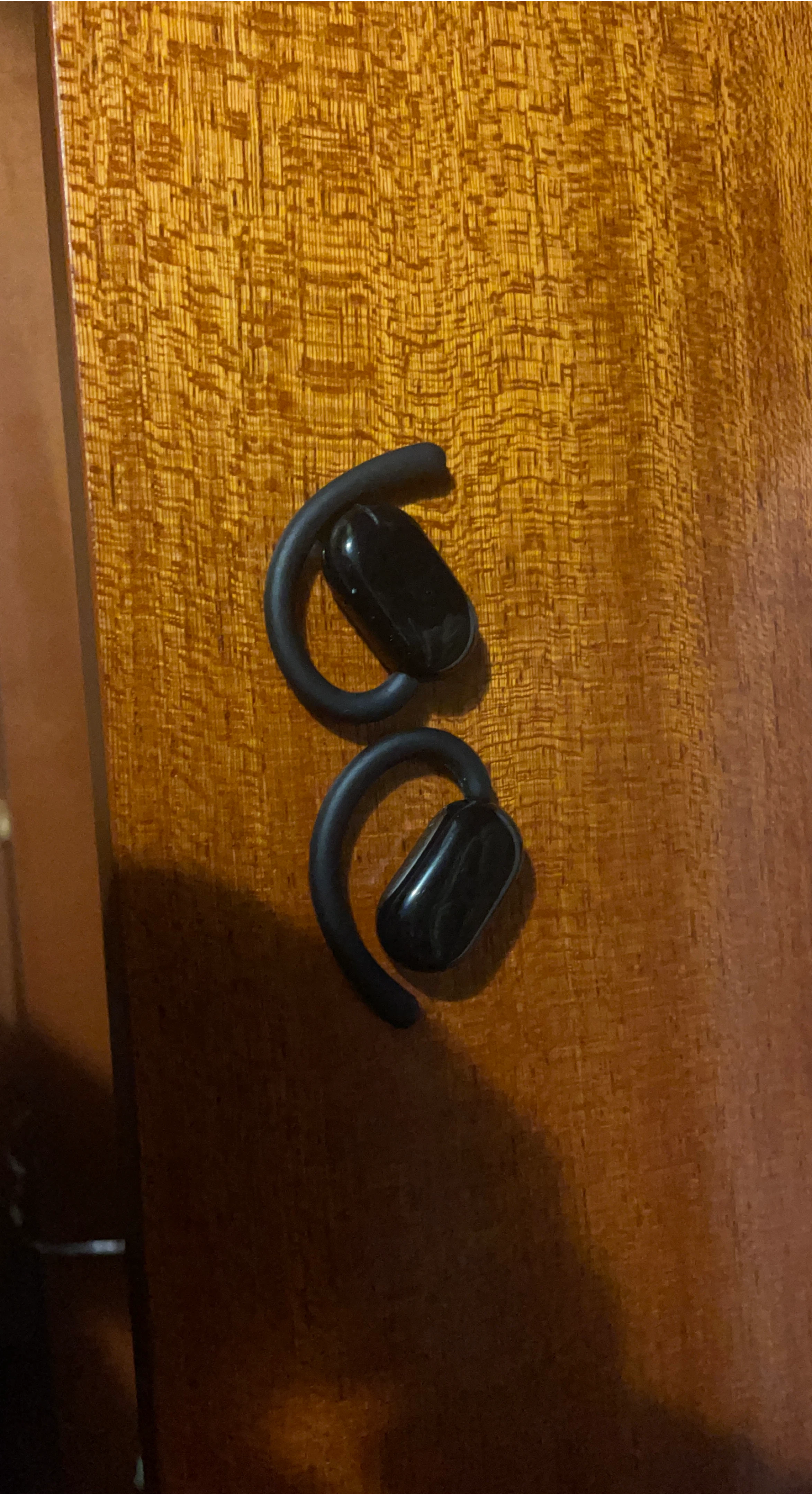 Black Wireless Earbuds