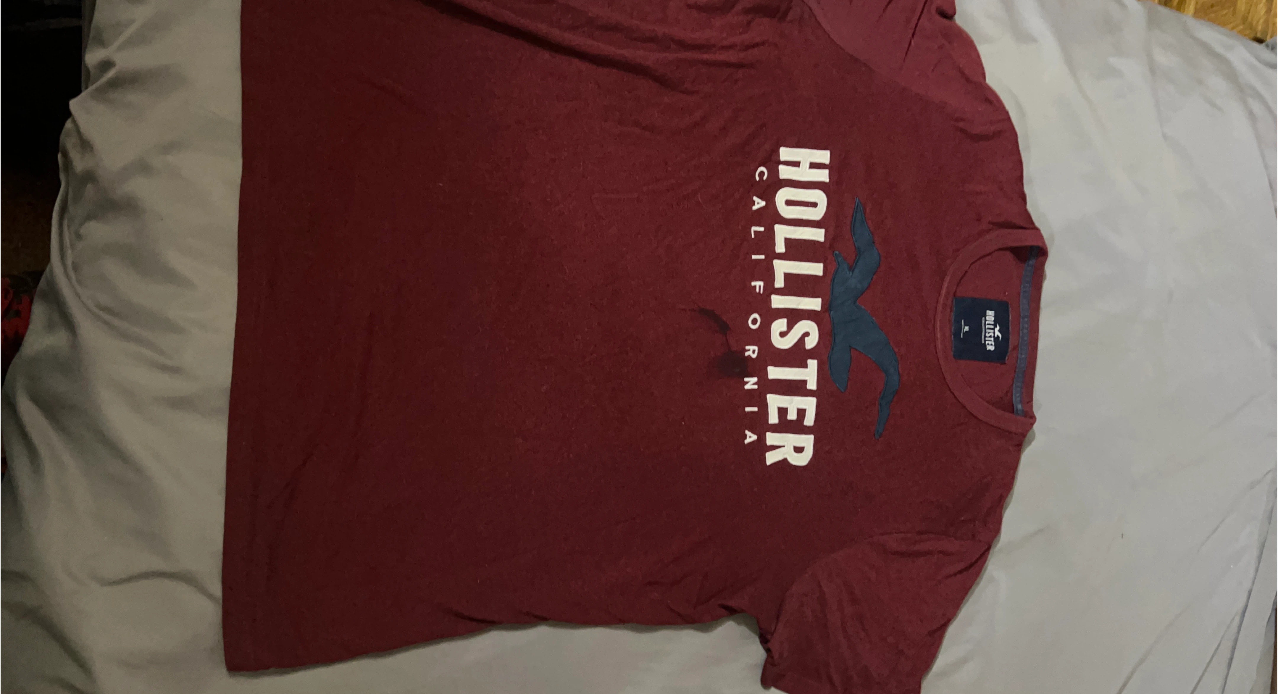 Hollister California T-Shirt - Size XL thumbnail