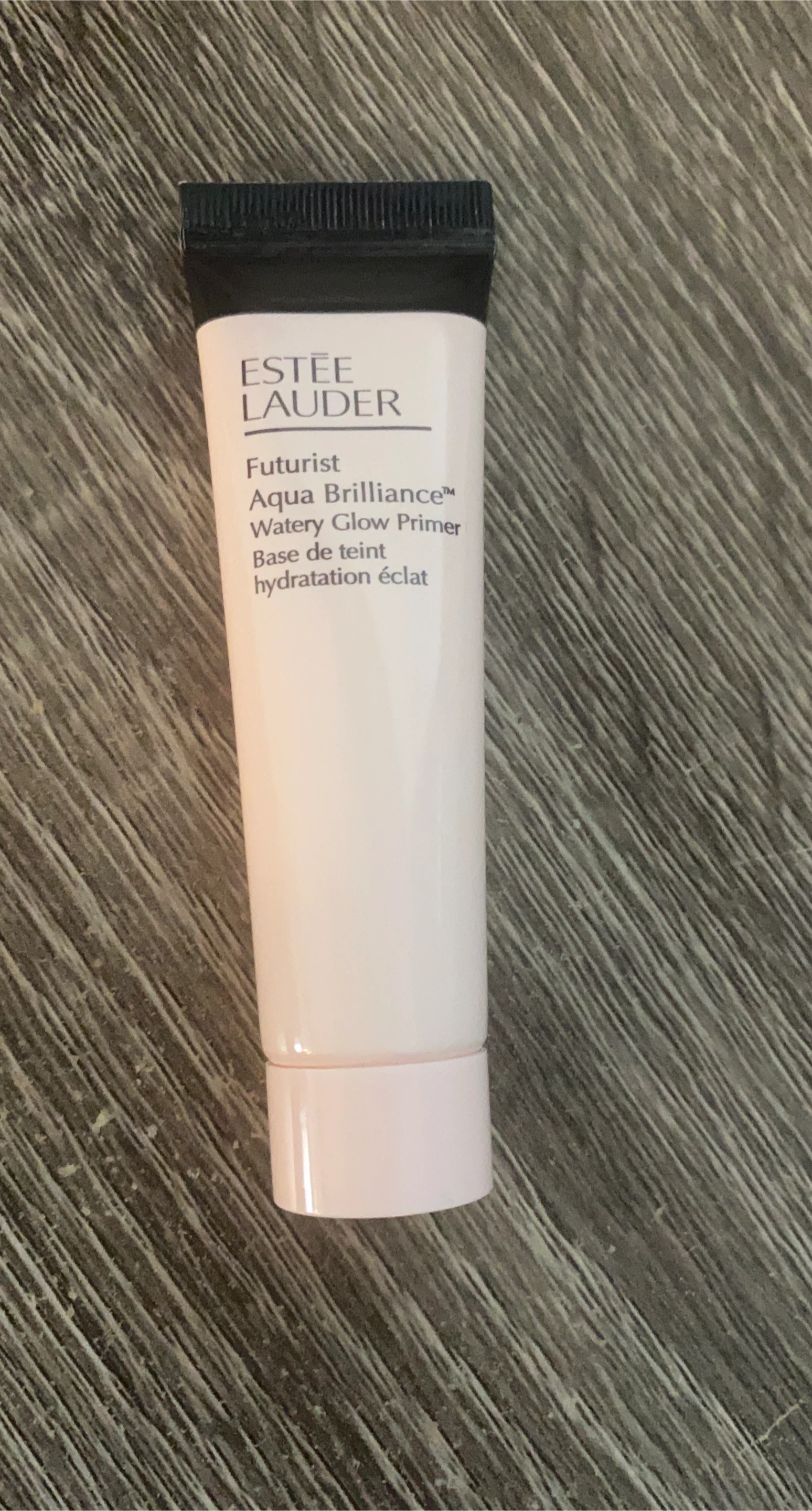 Estée Lauder Futurist Aqua Brilliance Watery Glow Primer thumbnail
