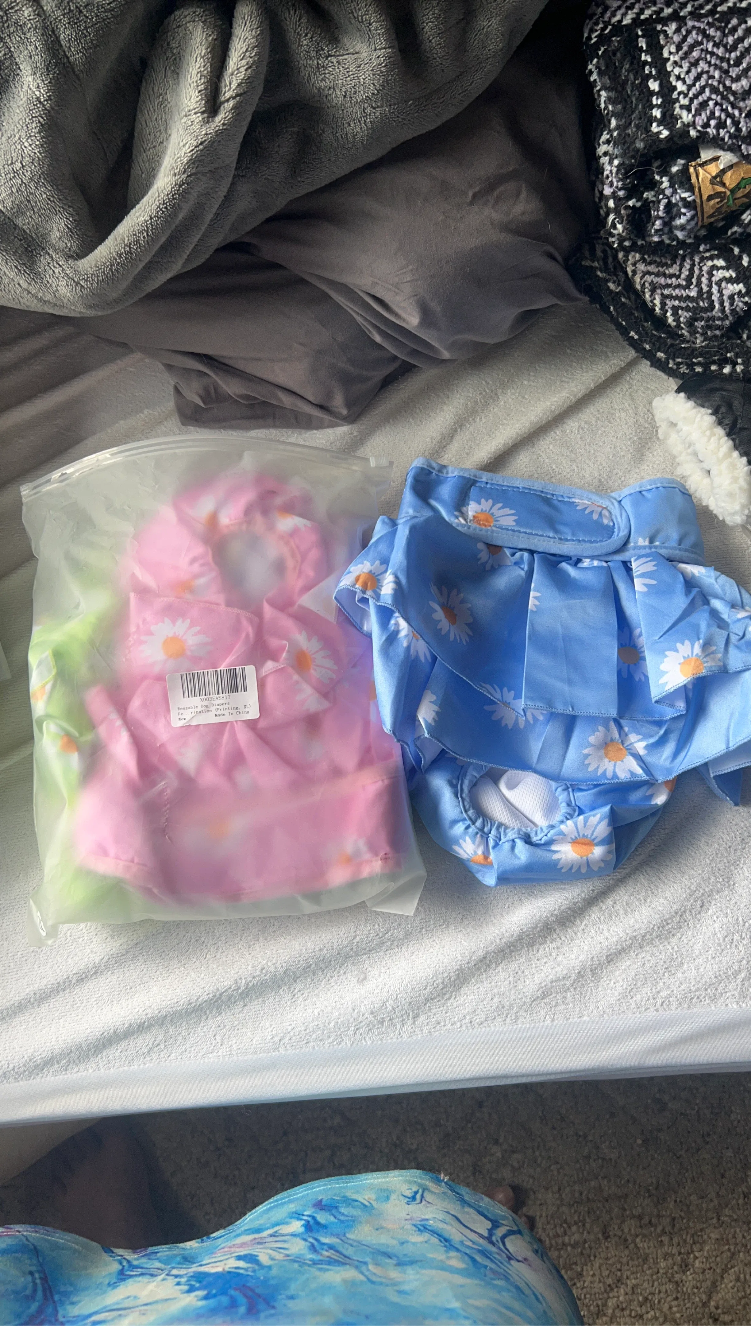 New Reusable dog Diapers XL