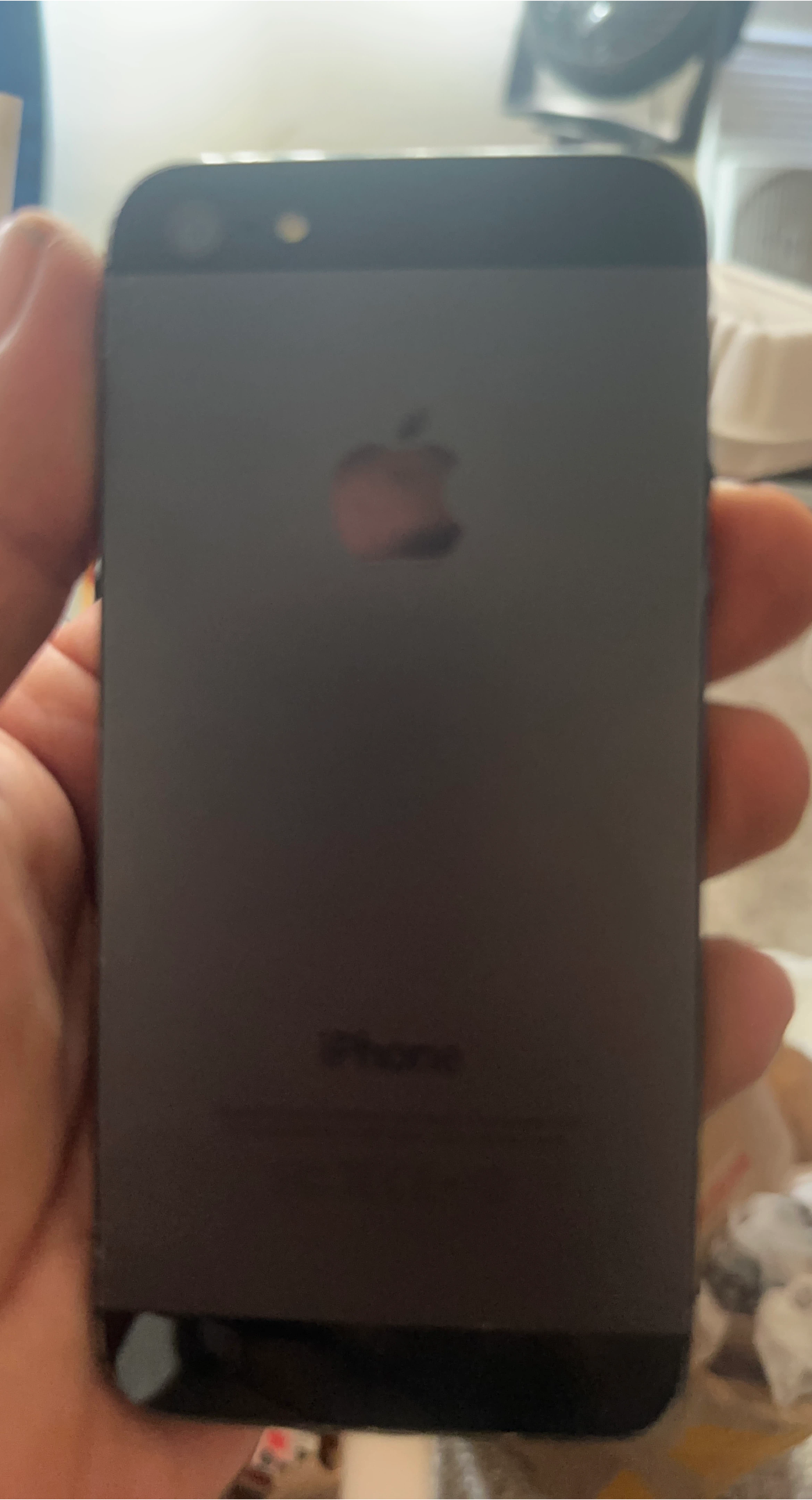 iPhone 5s - Good Condition thumbnail