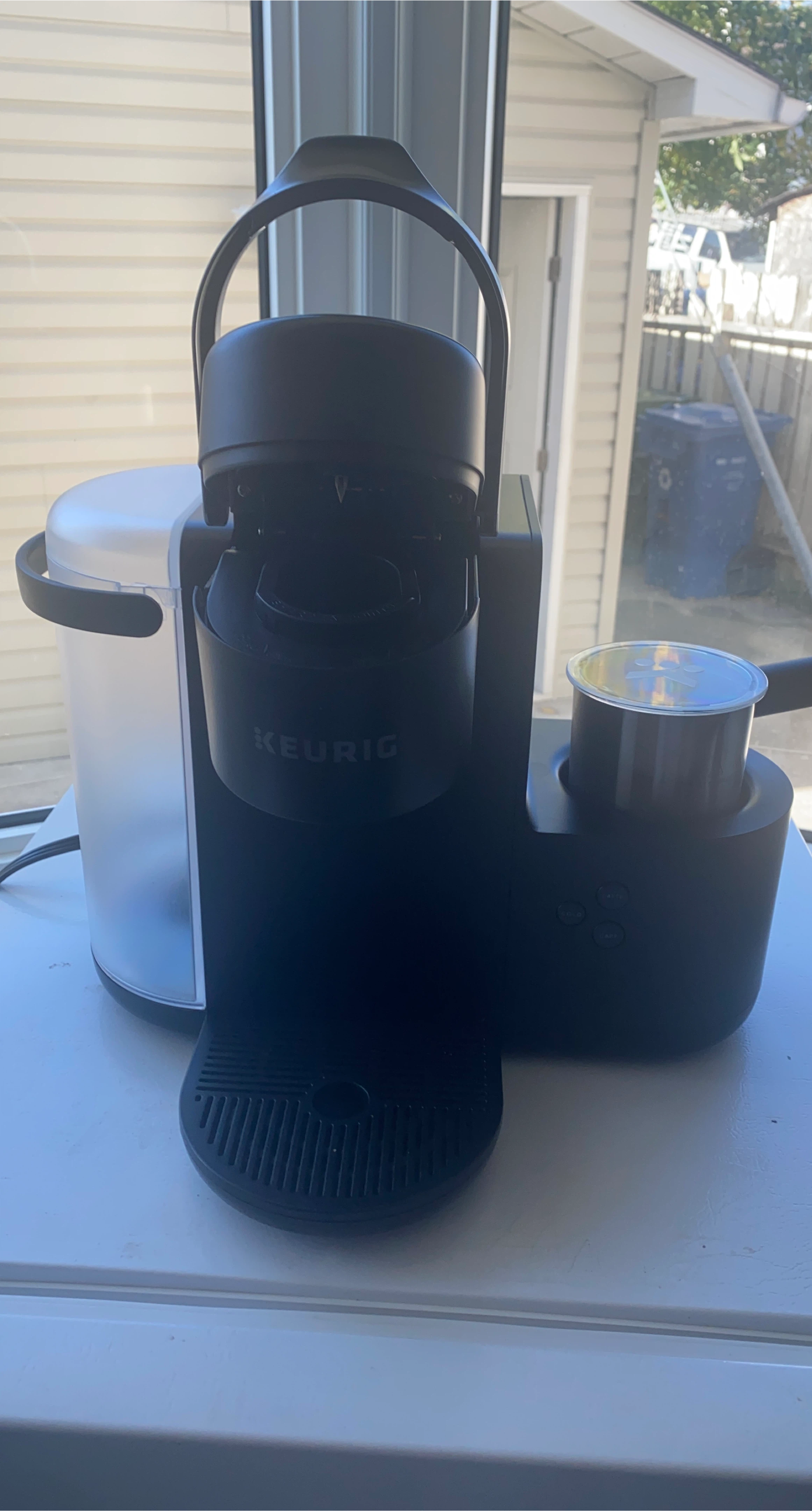 Keurig Single Serve Coffee Maker thumbnail