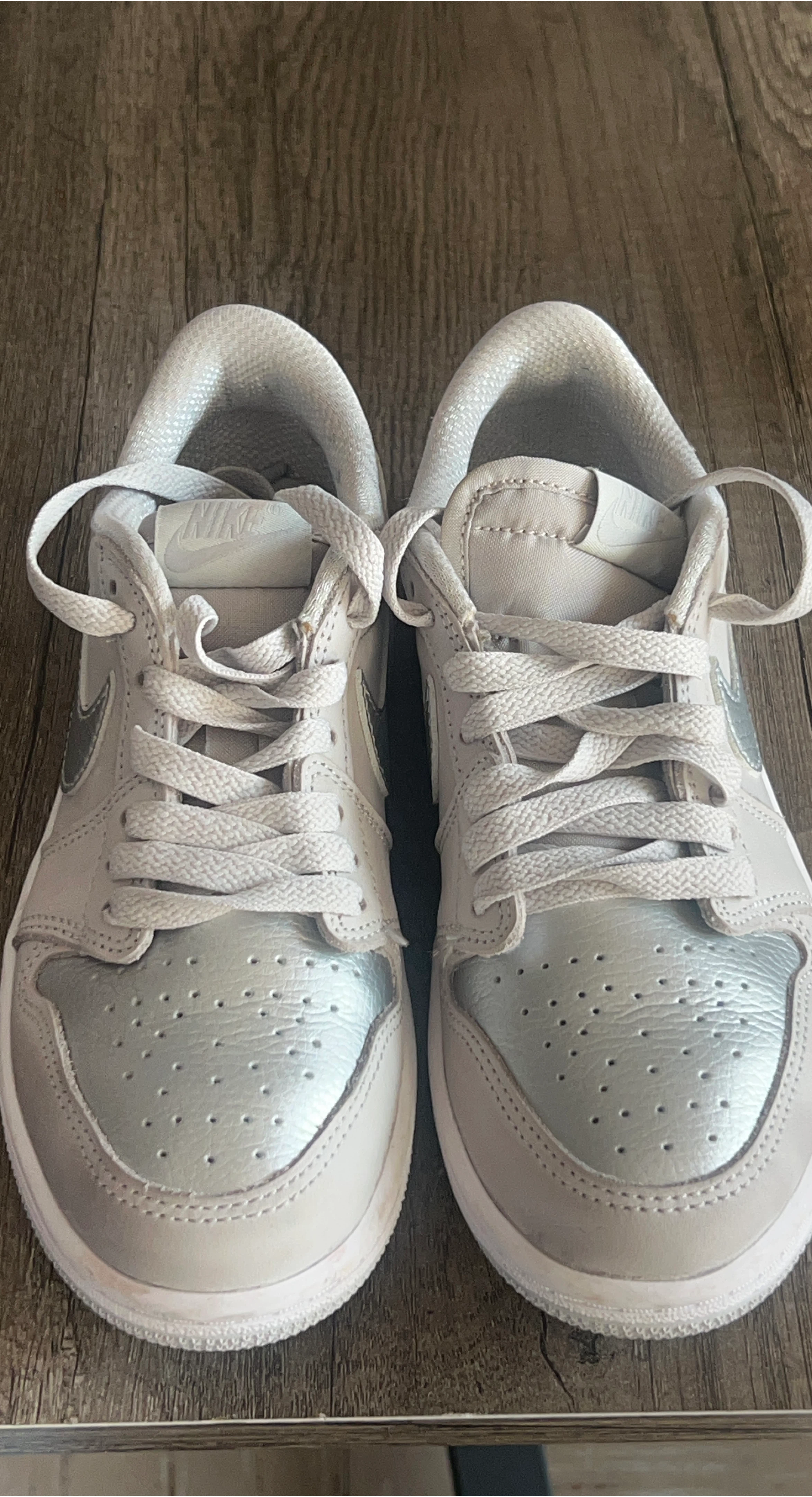 Nike Air Force 1 Low Silver thumbnail