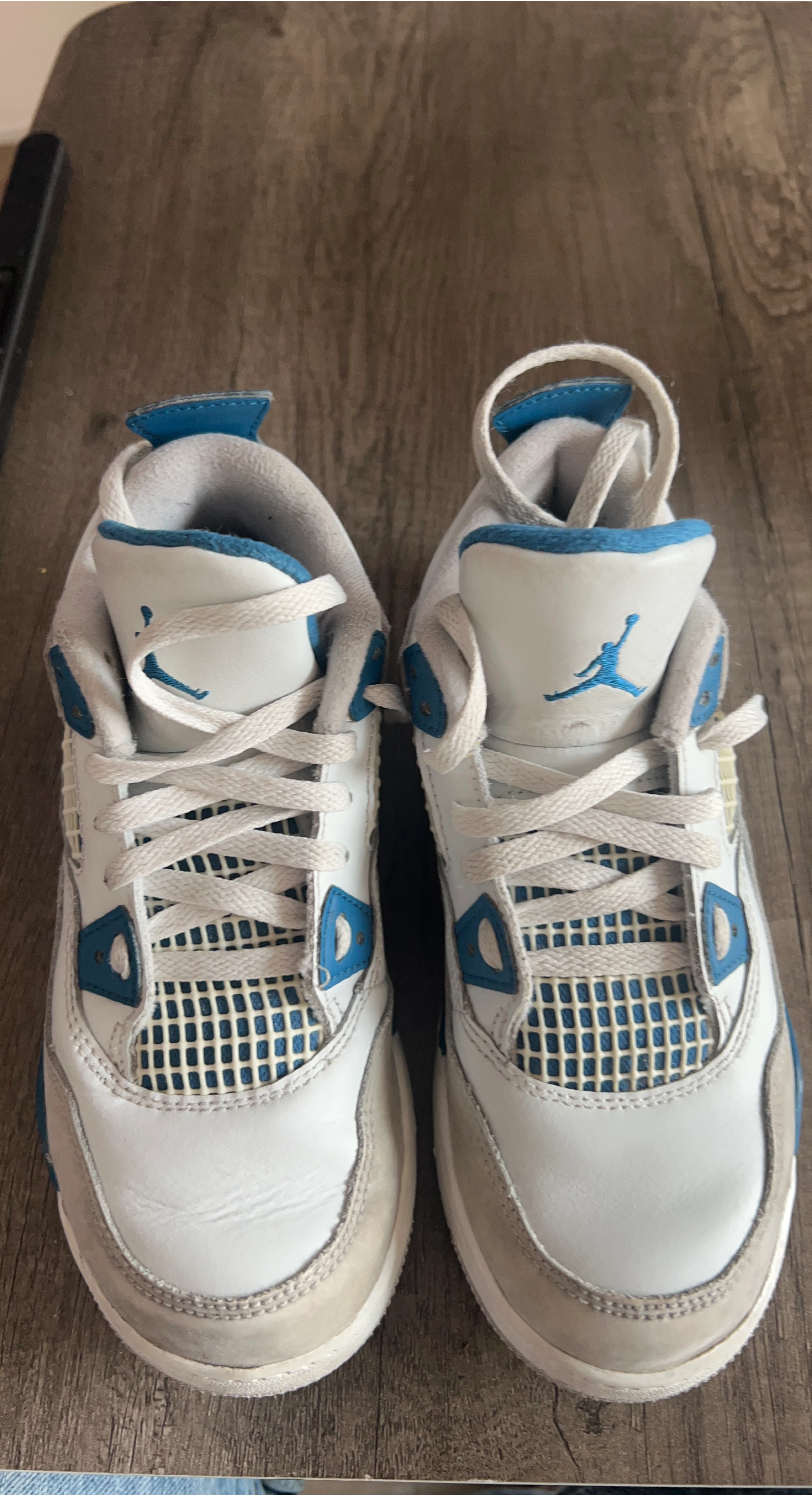 Jordan 4 Retro White/Teal Sneakers thumbnail