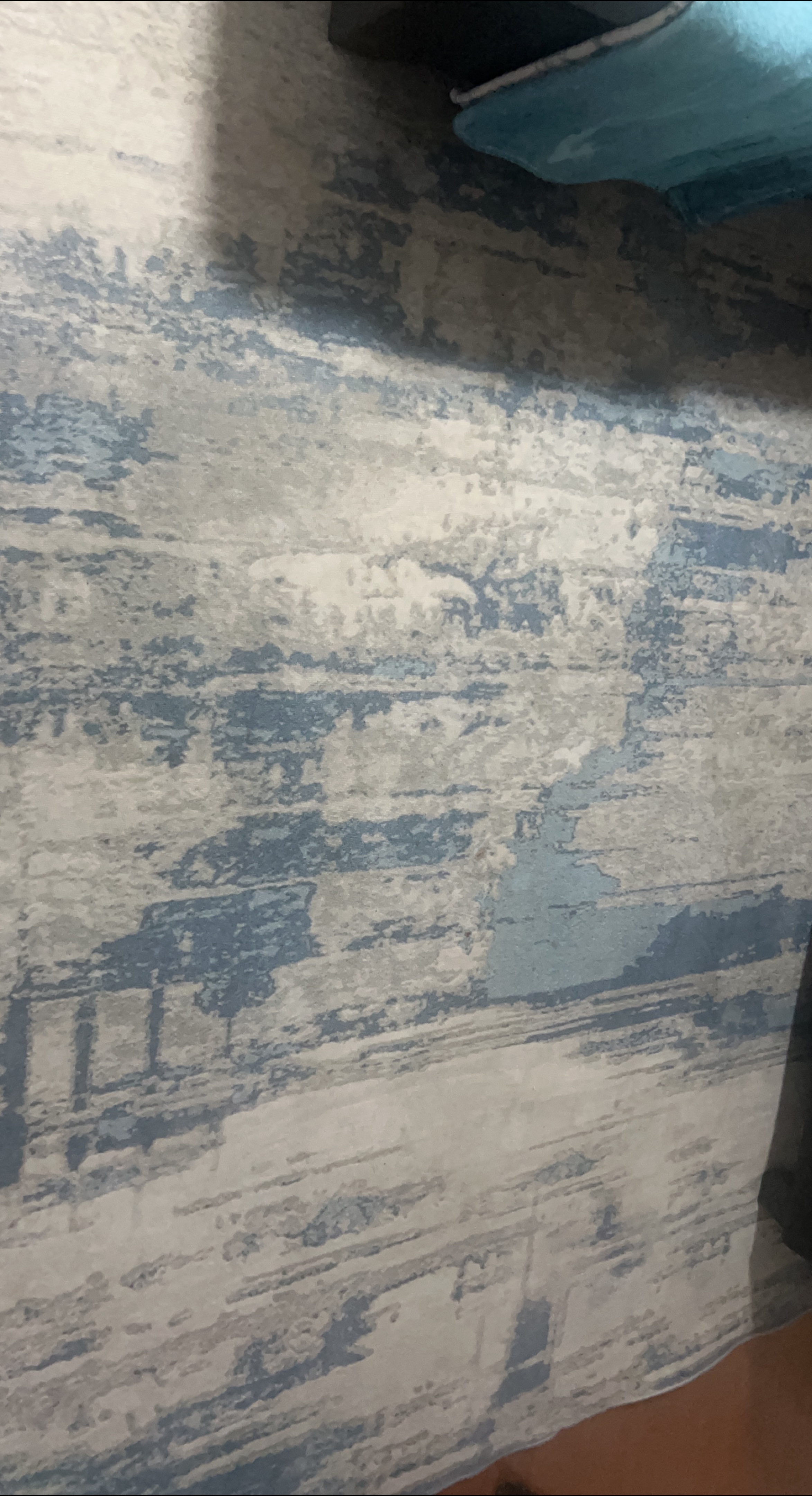 8” by 10” centre Rug
