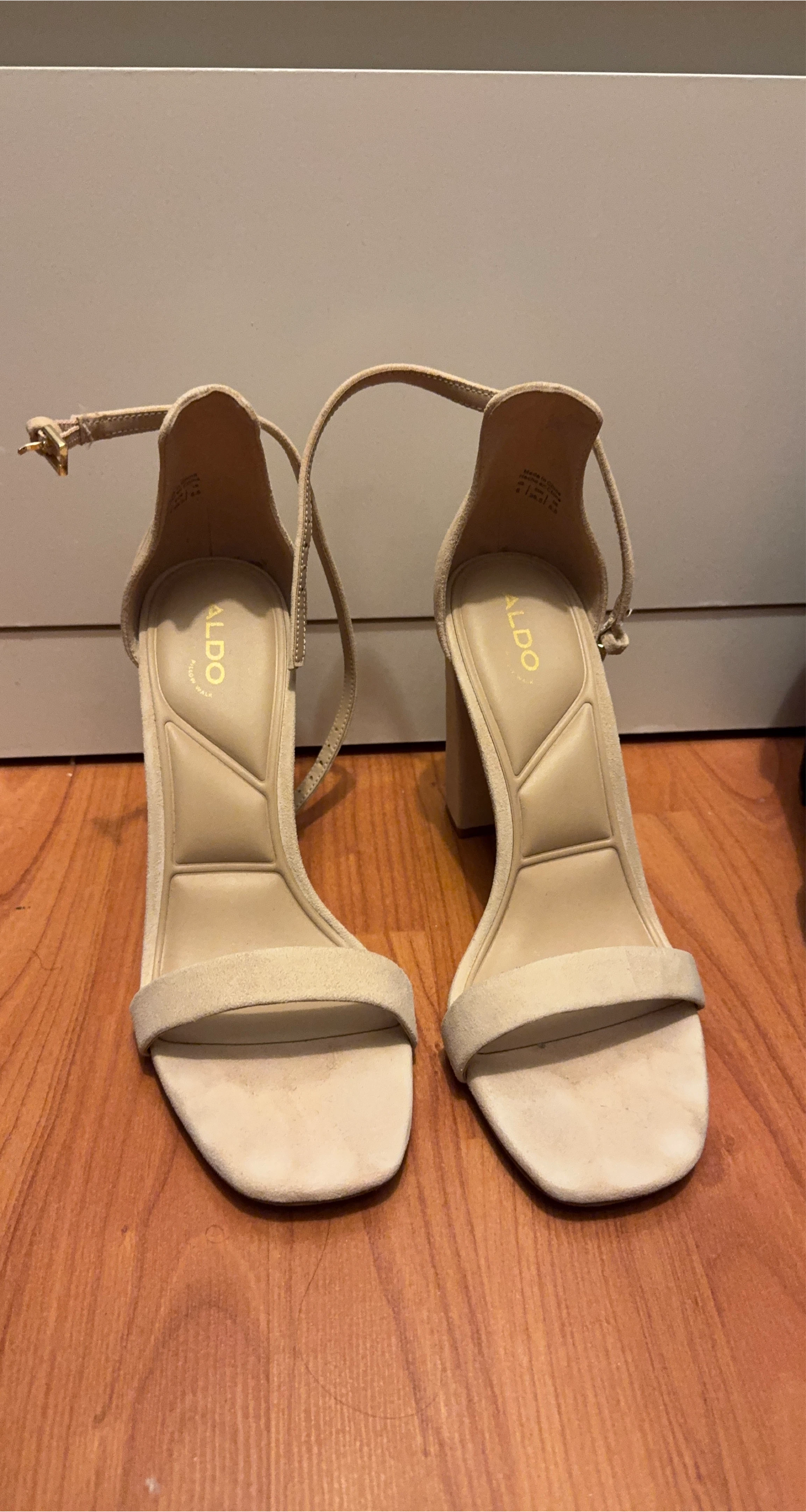 ALDO Pillow Walk Heels Size 8