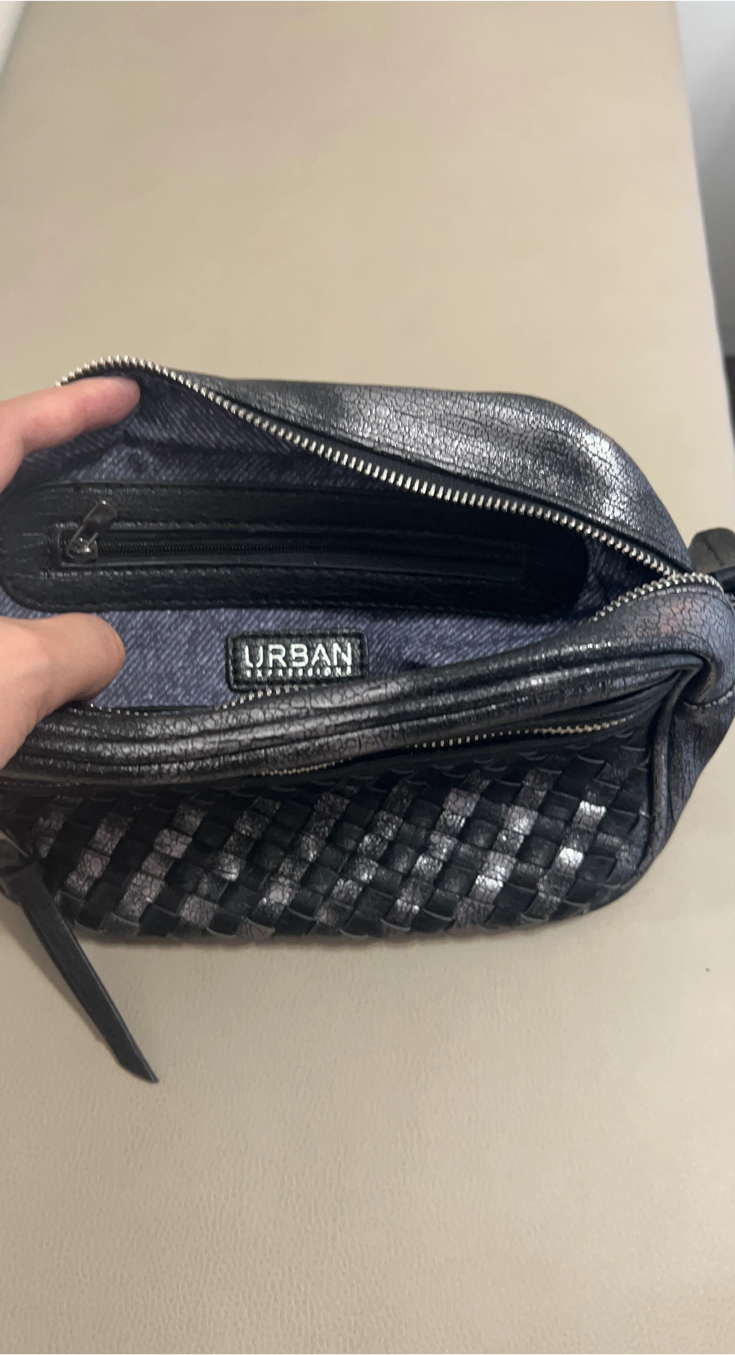 Urban Expressions Silver/Black Handbag