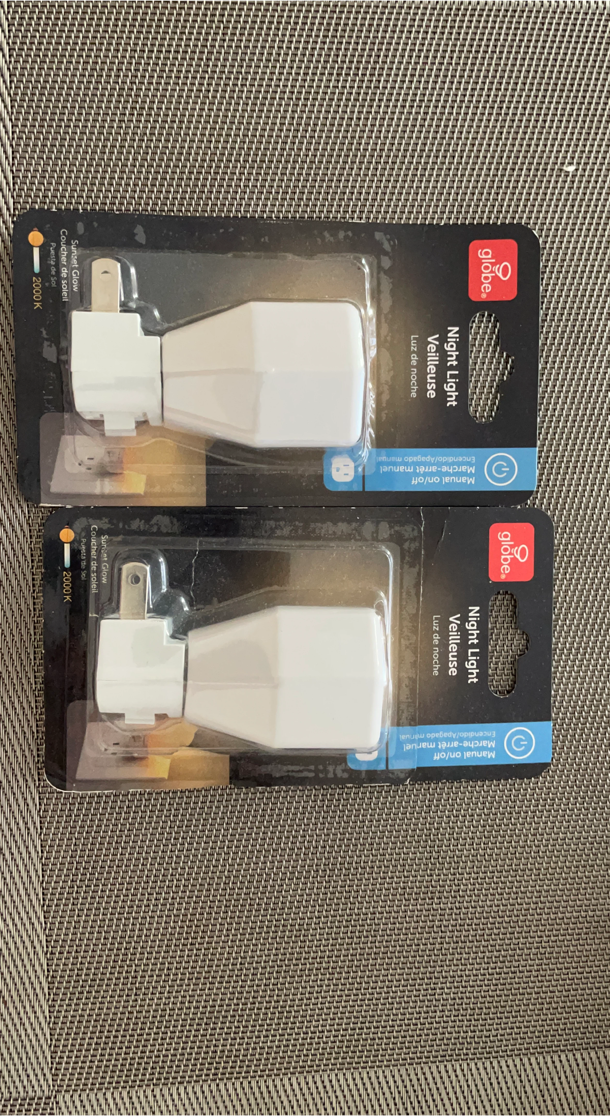Globe Electric Night Lights - New in Package! thumbnail