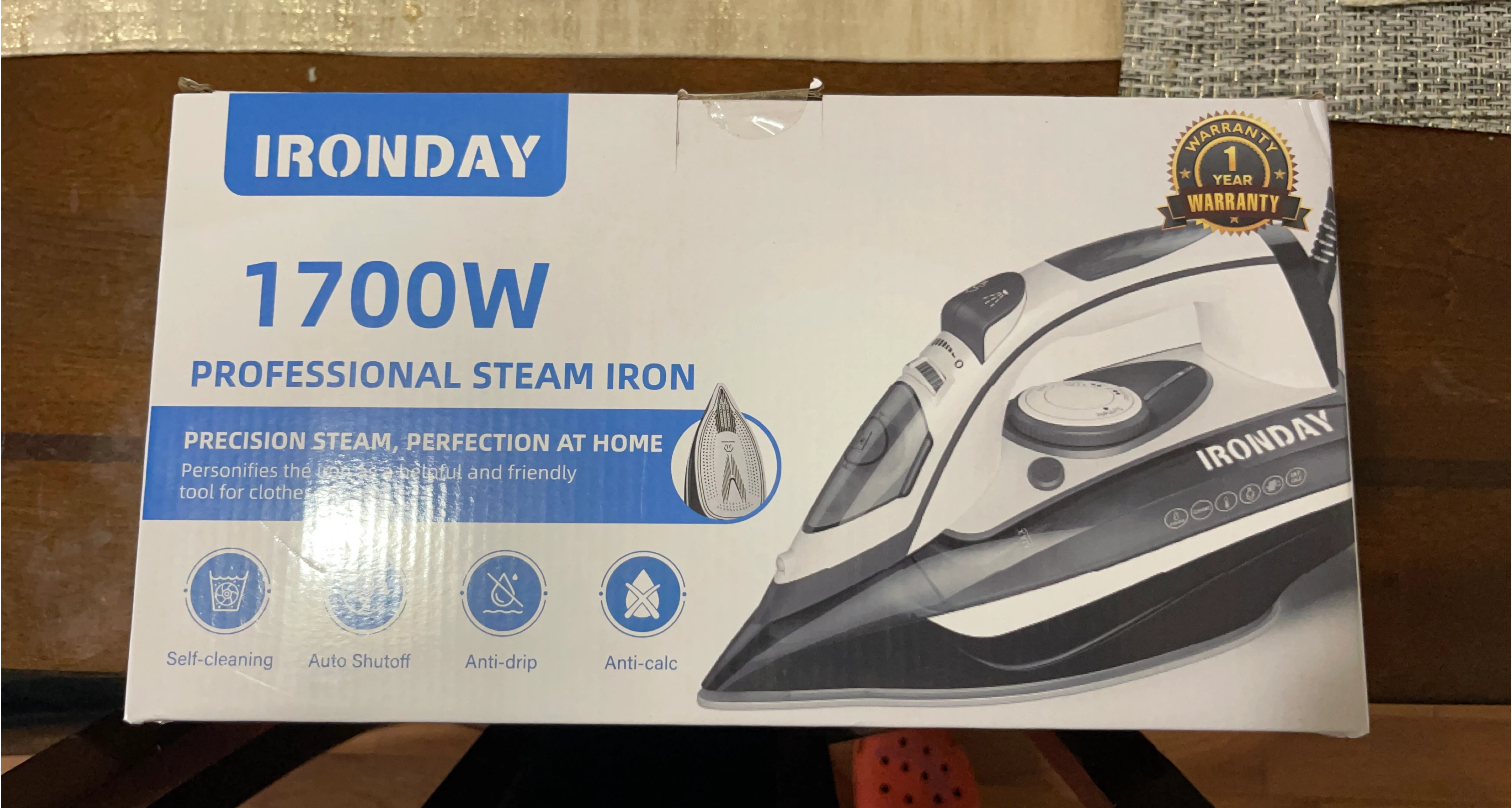 IRONDAY 1700W Professional Steam Iron - NEW!