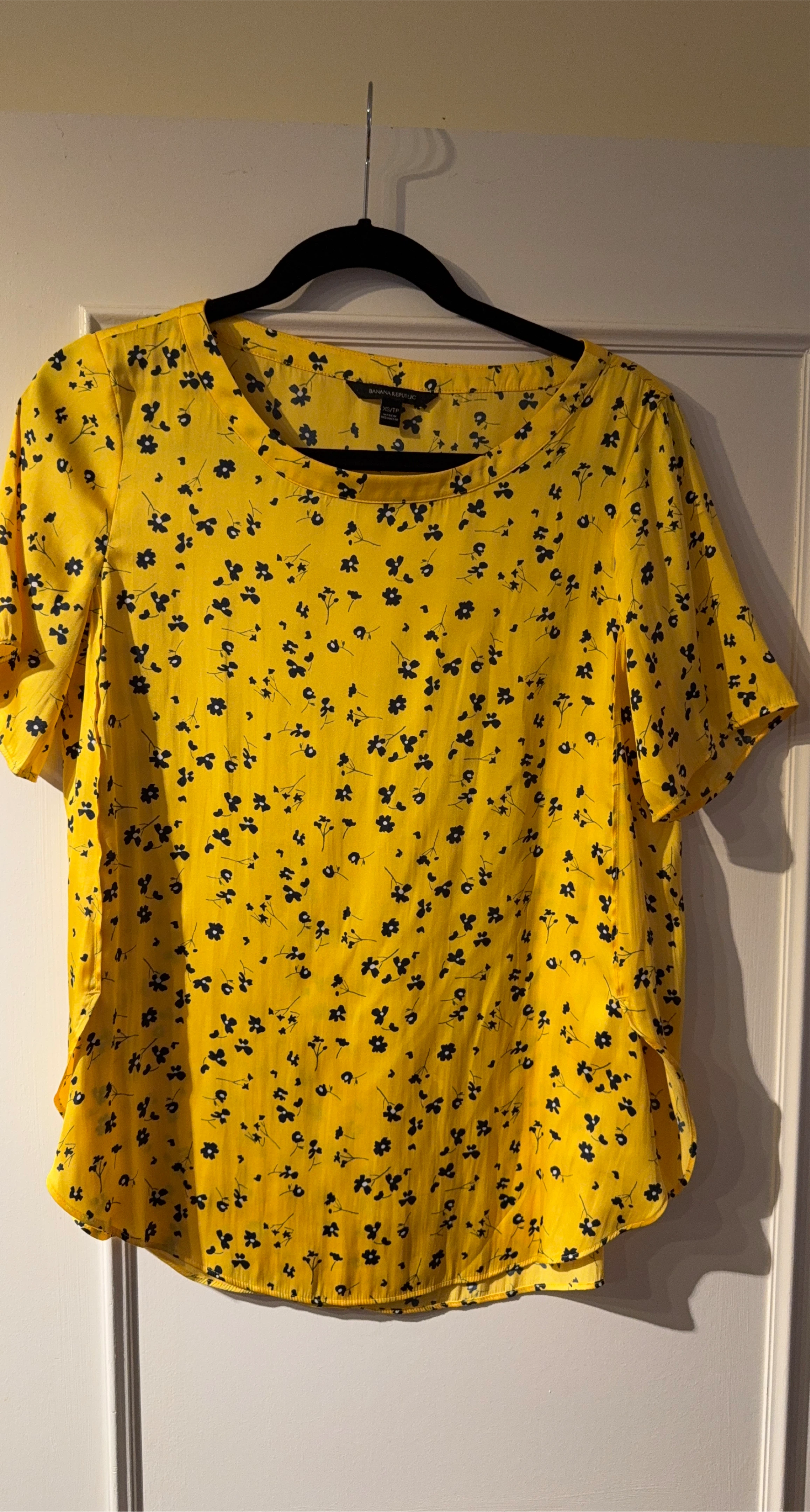 Banana Republic Floral Blouse - Size XS thumbnail