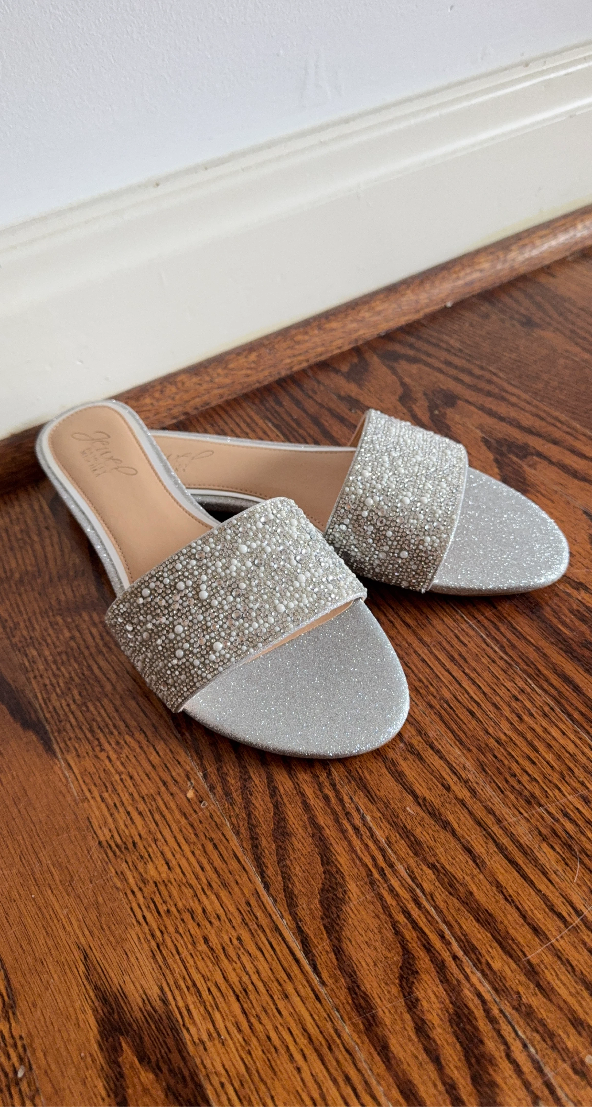 Jewel Badgley Mischka Silver Sandals thumbnail