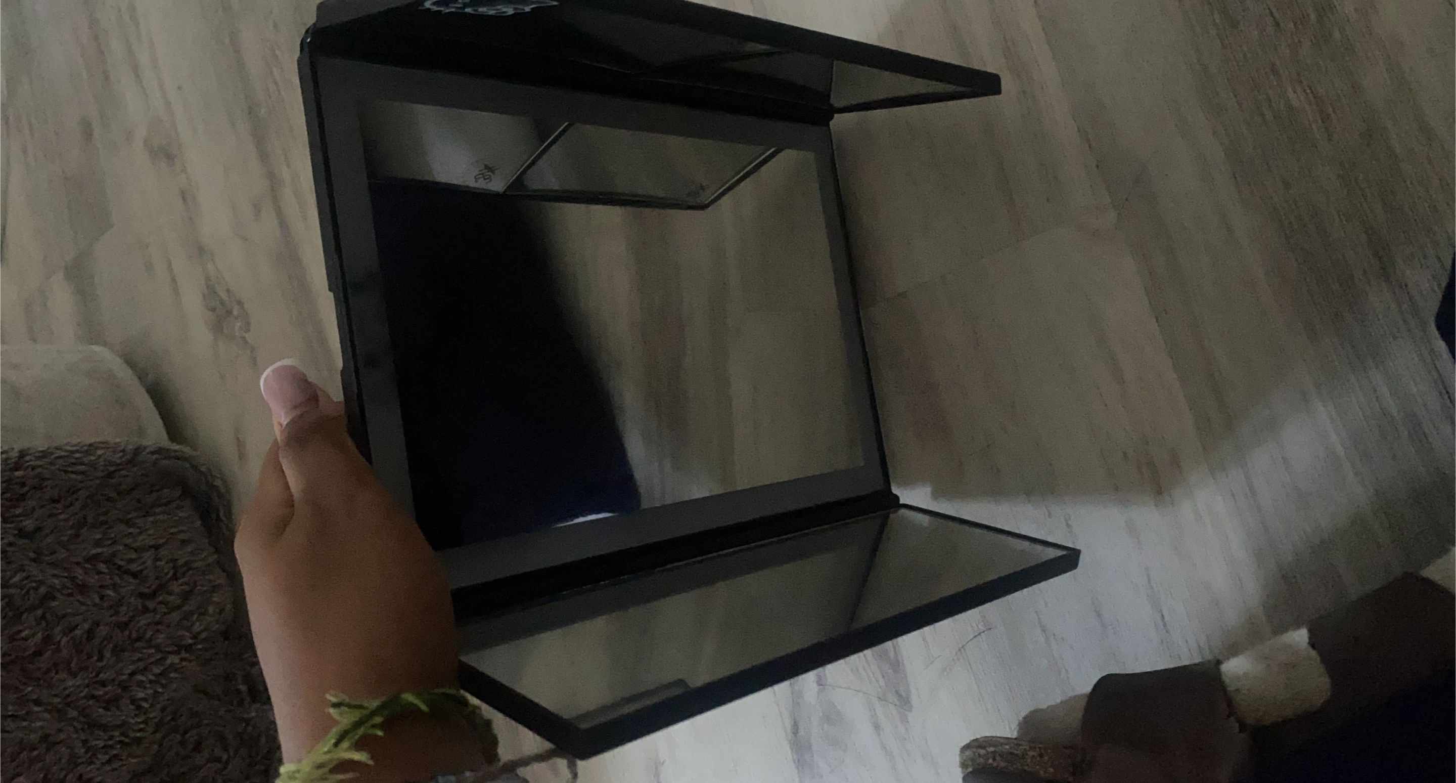 Portable Trifold Makeup Mirror thumbnail