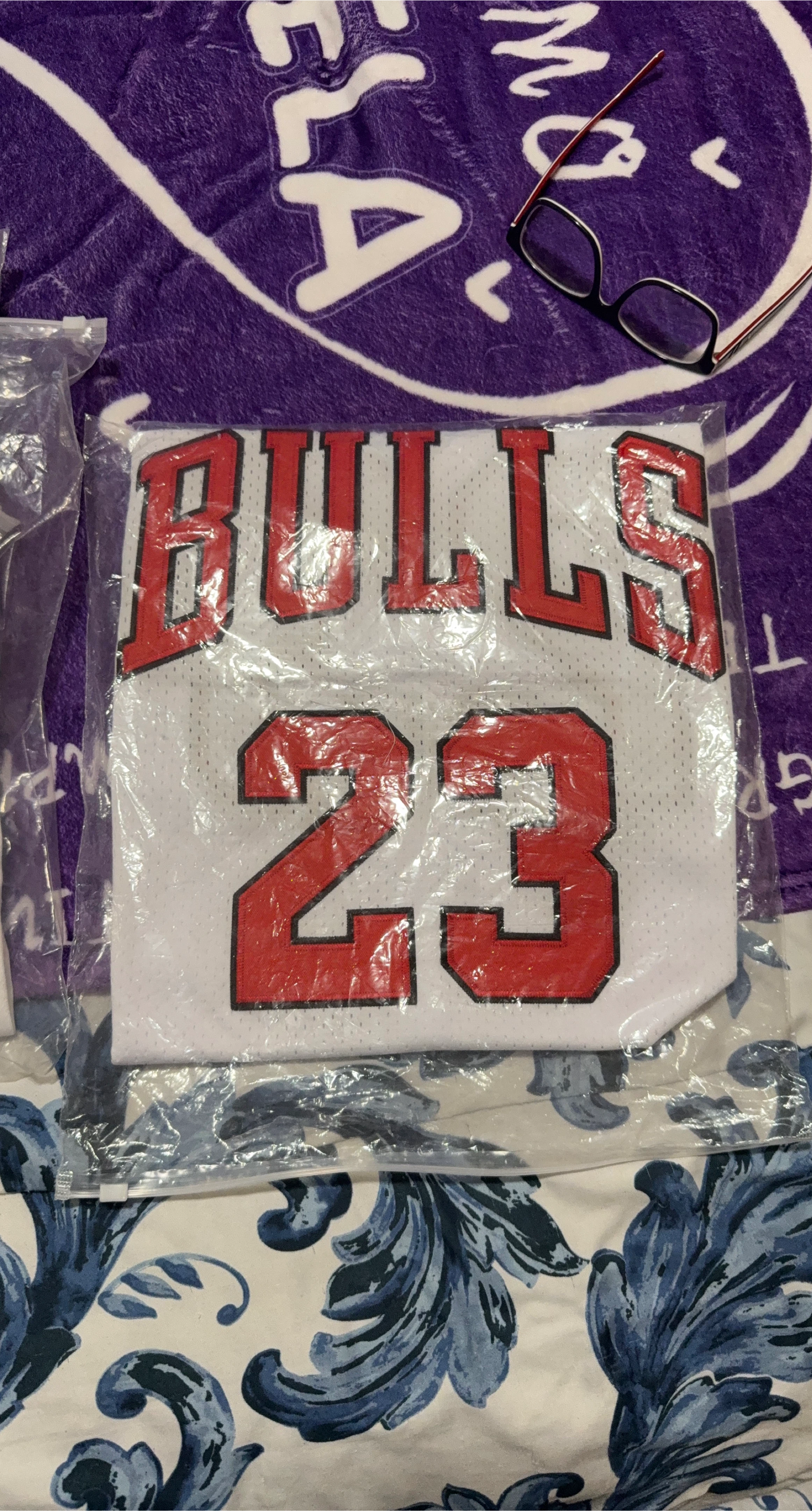 Chicago Bulls #23 Michael Jordan Jersey thumbnail