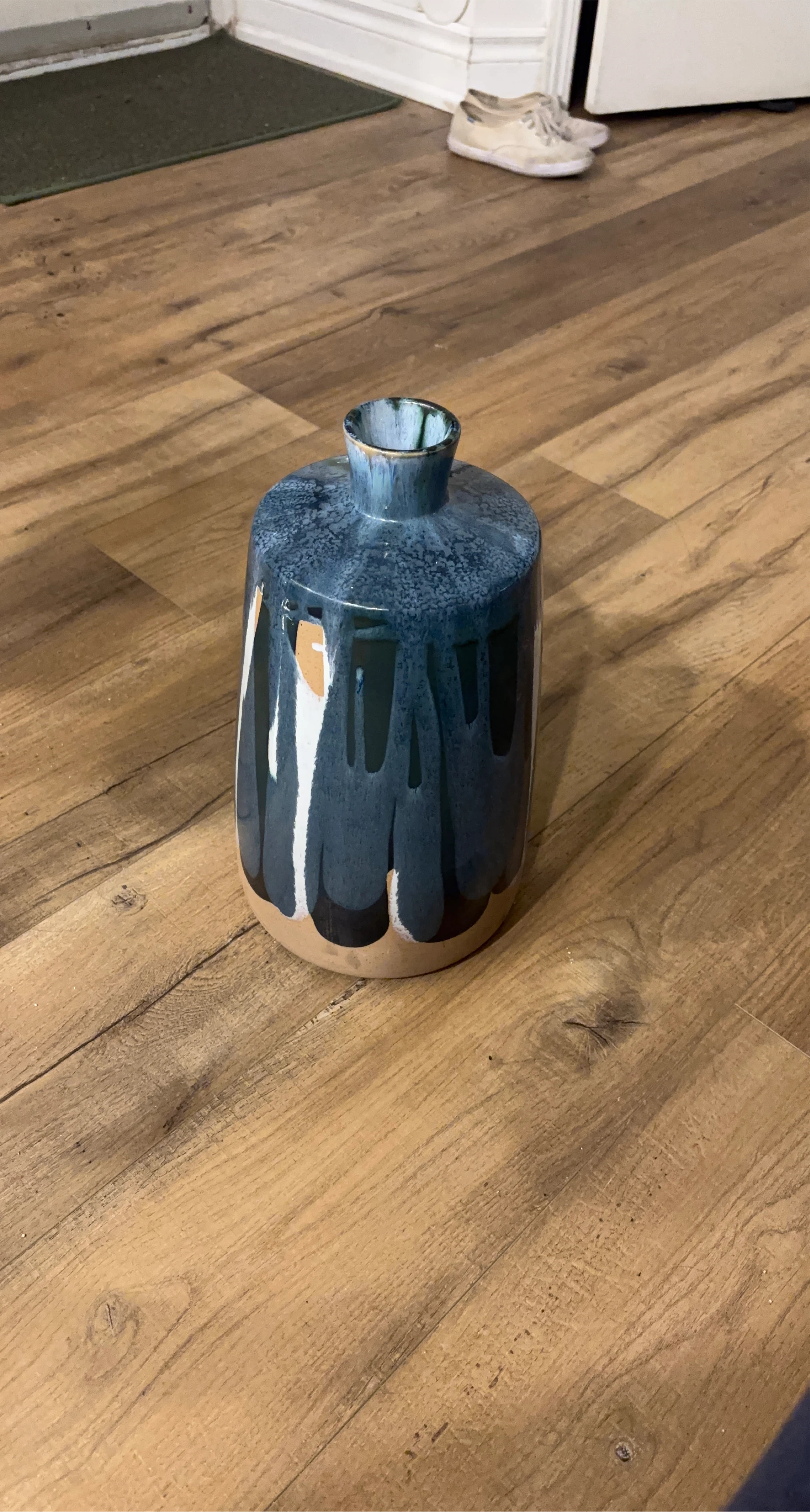 Blue Decorative Vase thumbnail