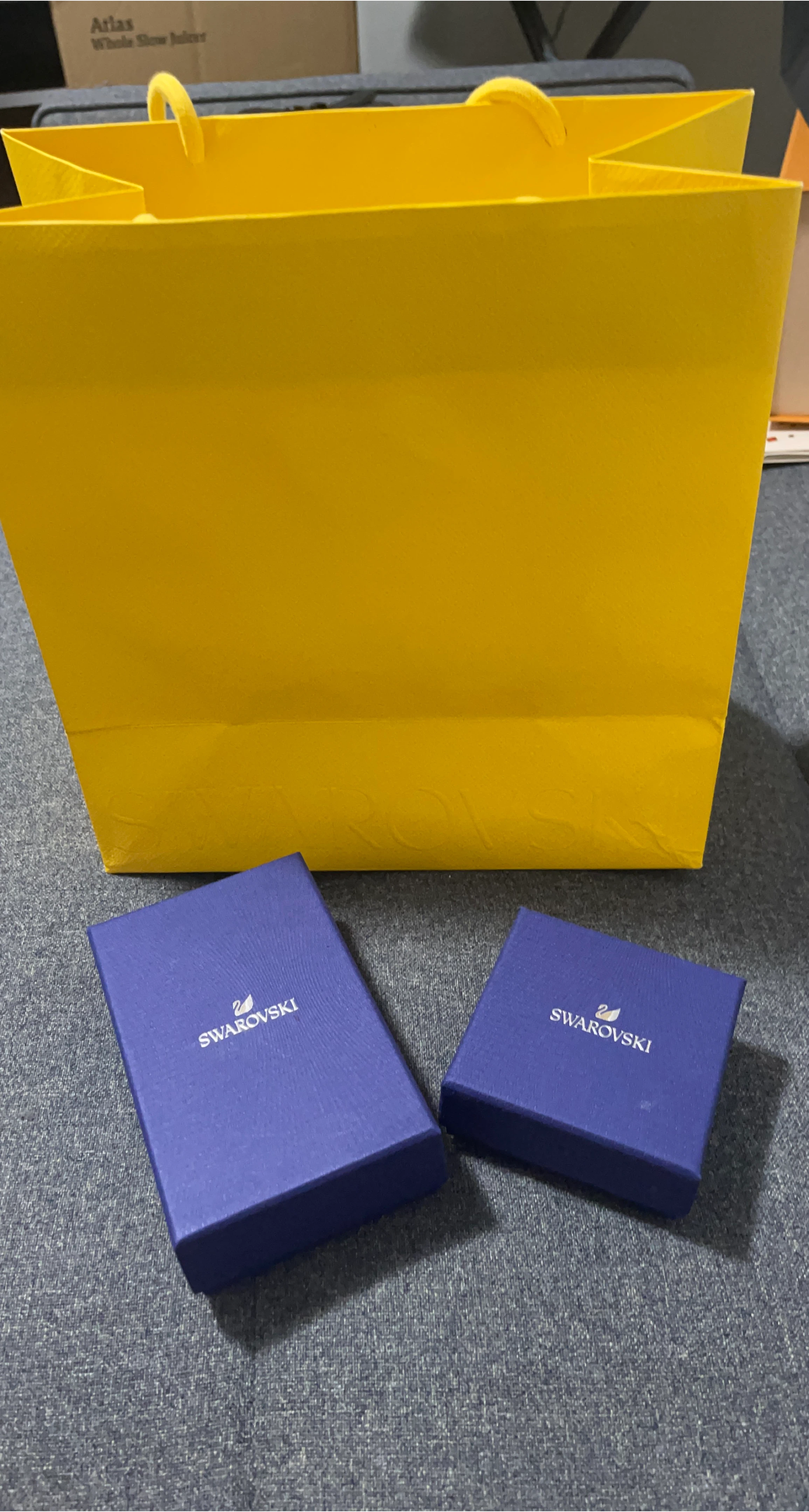 Swarovski Jewelry Bag and Boxes thumbnail