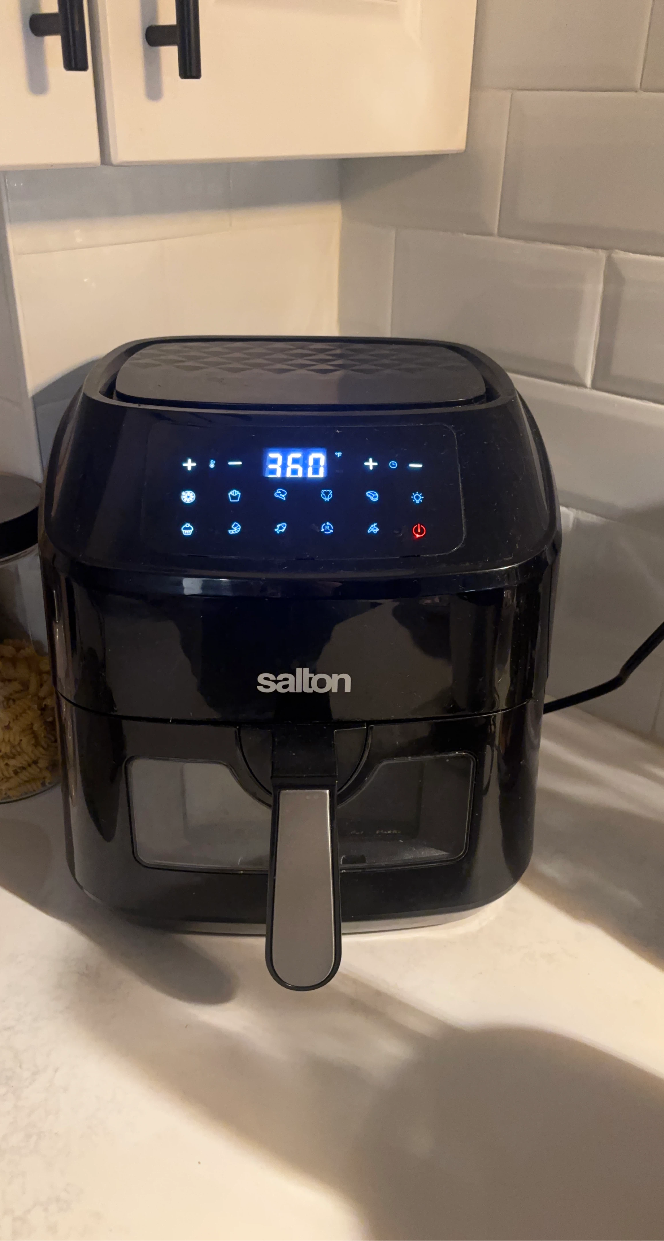 Salton Air Fryer thumbnail
