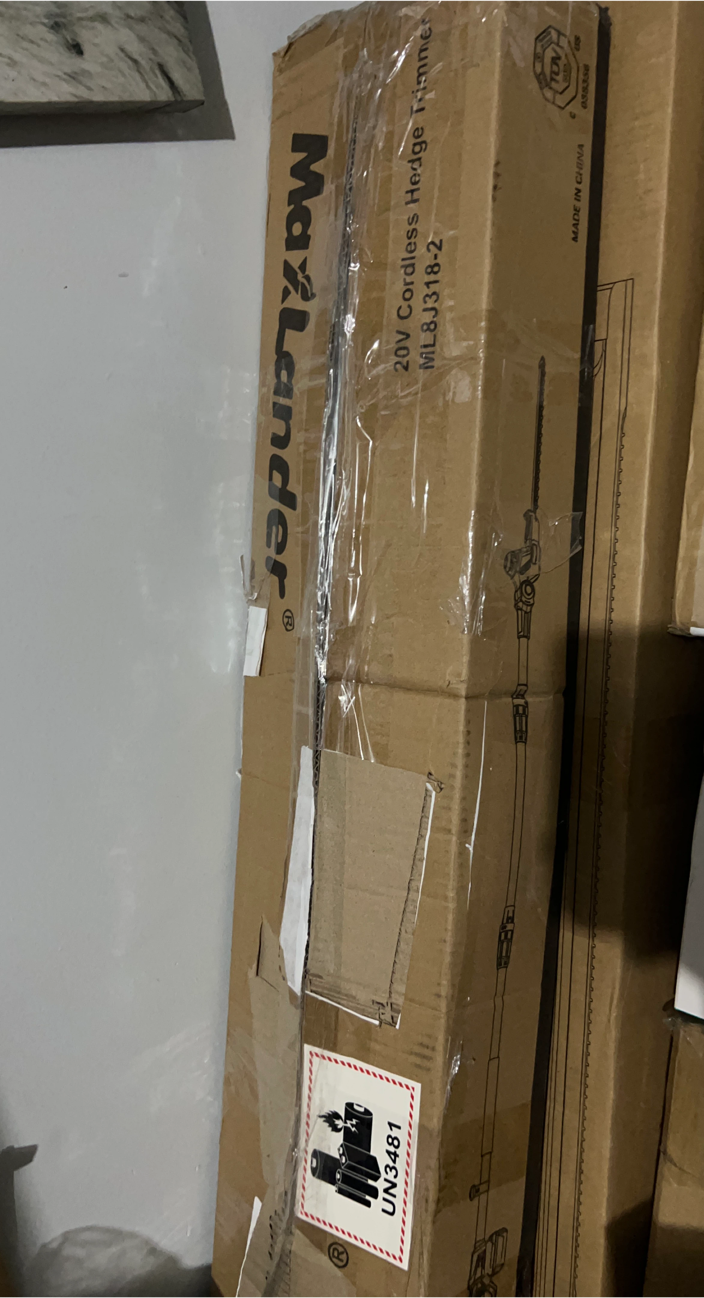 MaxLander 20V Cordless Hedge Trimmer thumbnail