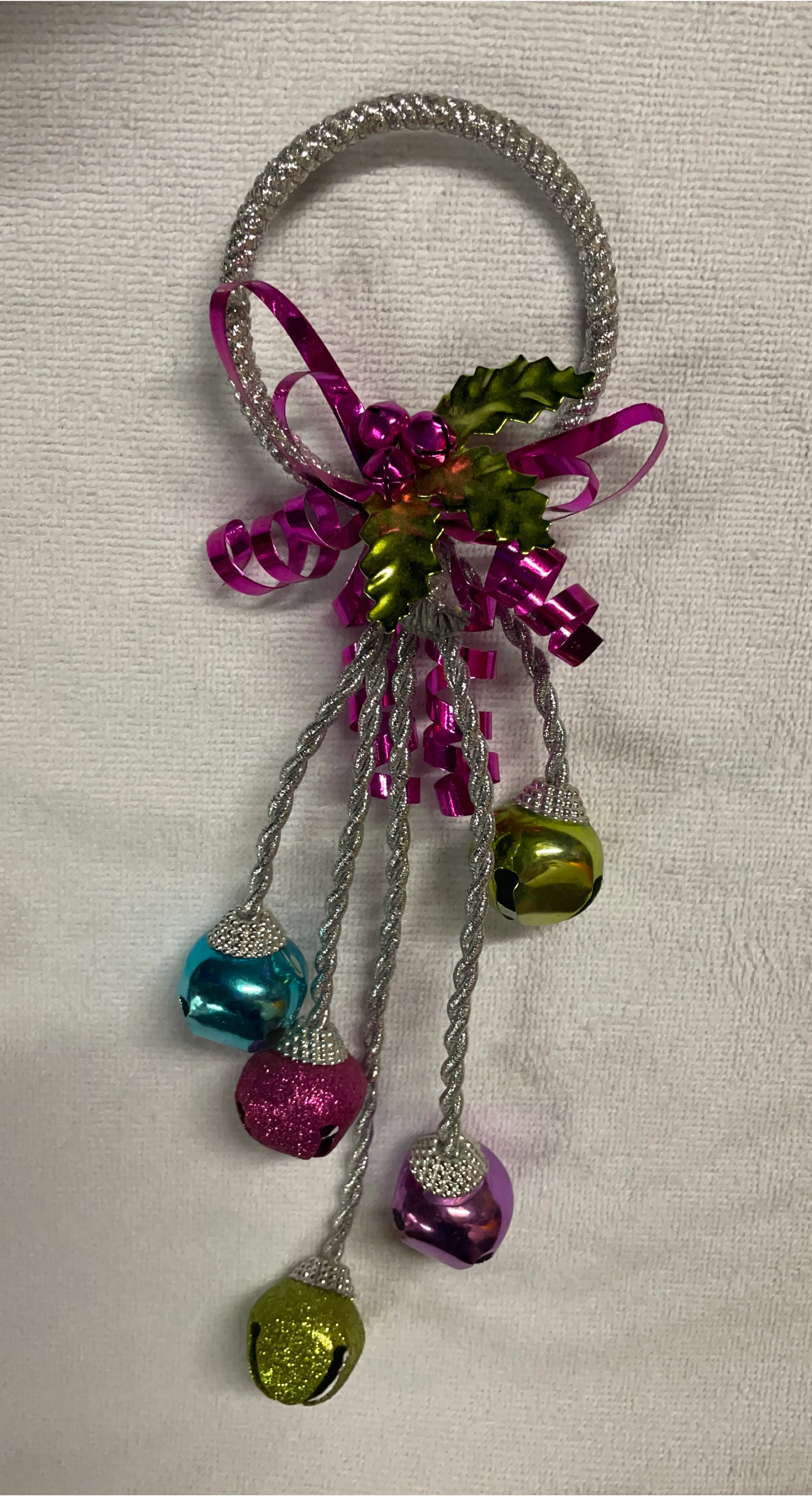 Holiday Door Knob Hanger thumbnail