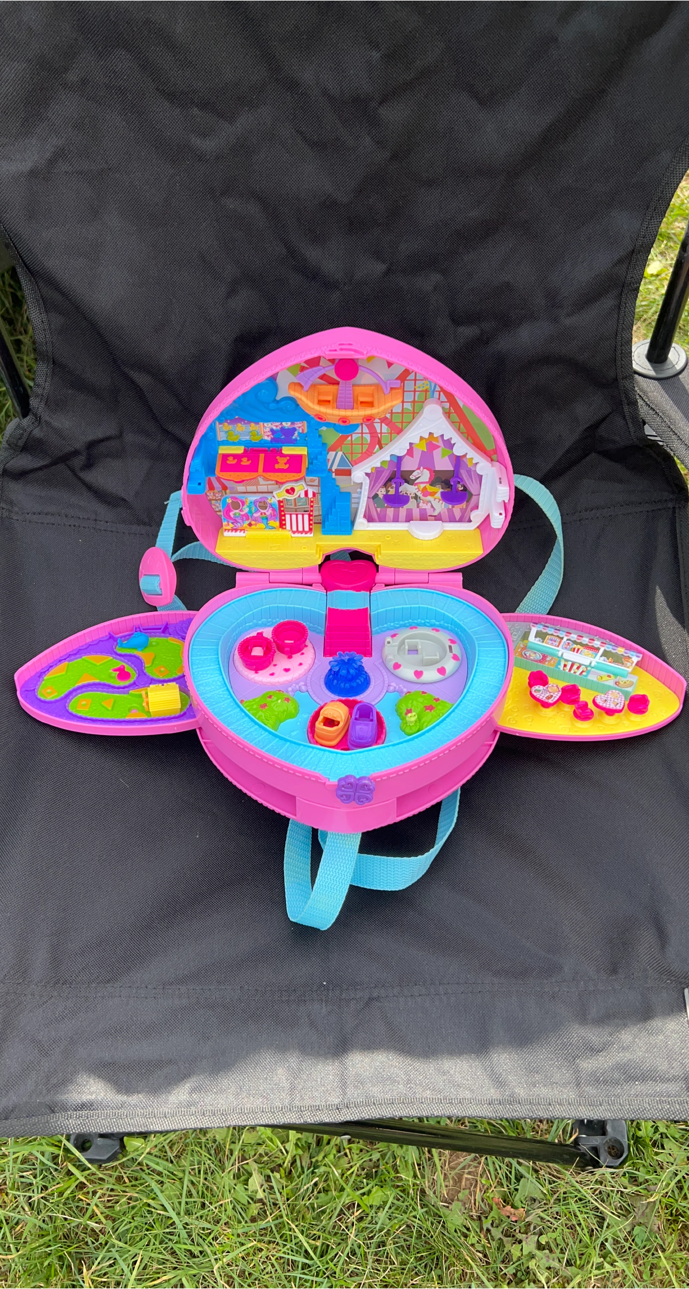 Polly Pocket Themepark Backpack  Playset thumbnail
