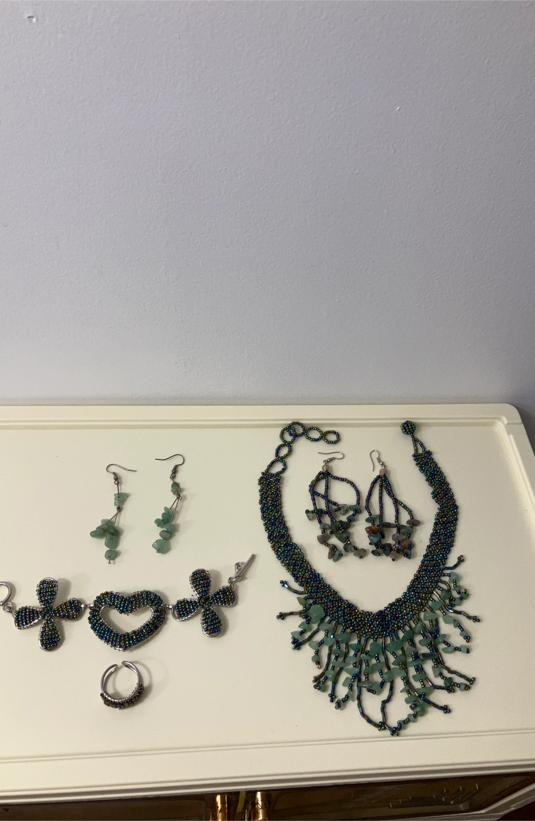 Handmade Beaded Jewellery Set thumbnail