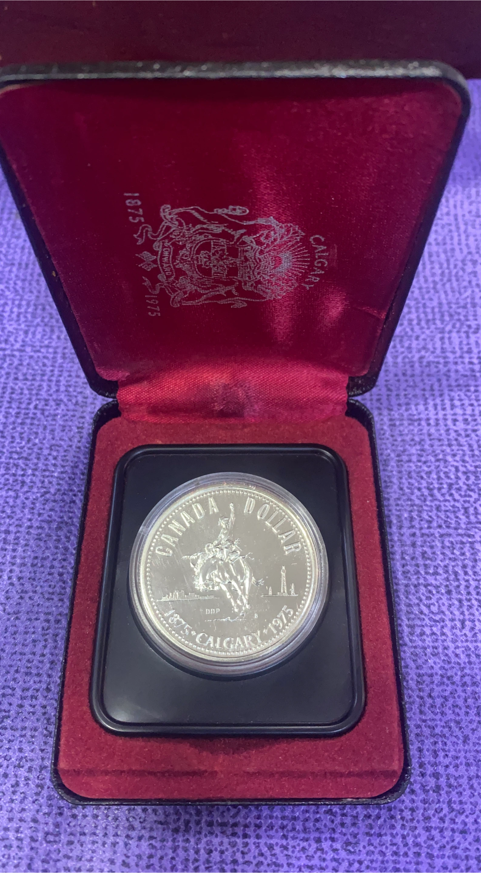 1975 Canada Calgary Dollar Coin - Collectible! thumbnail