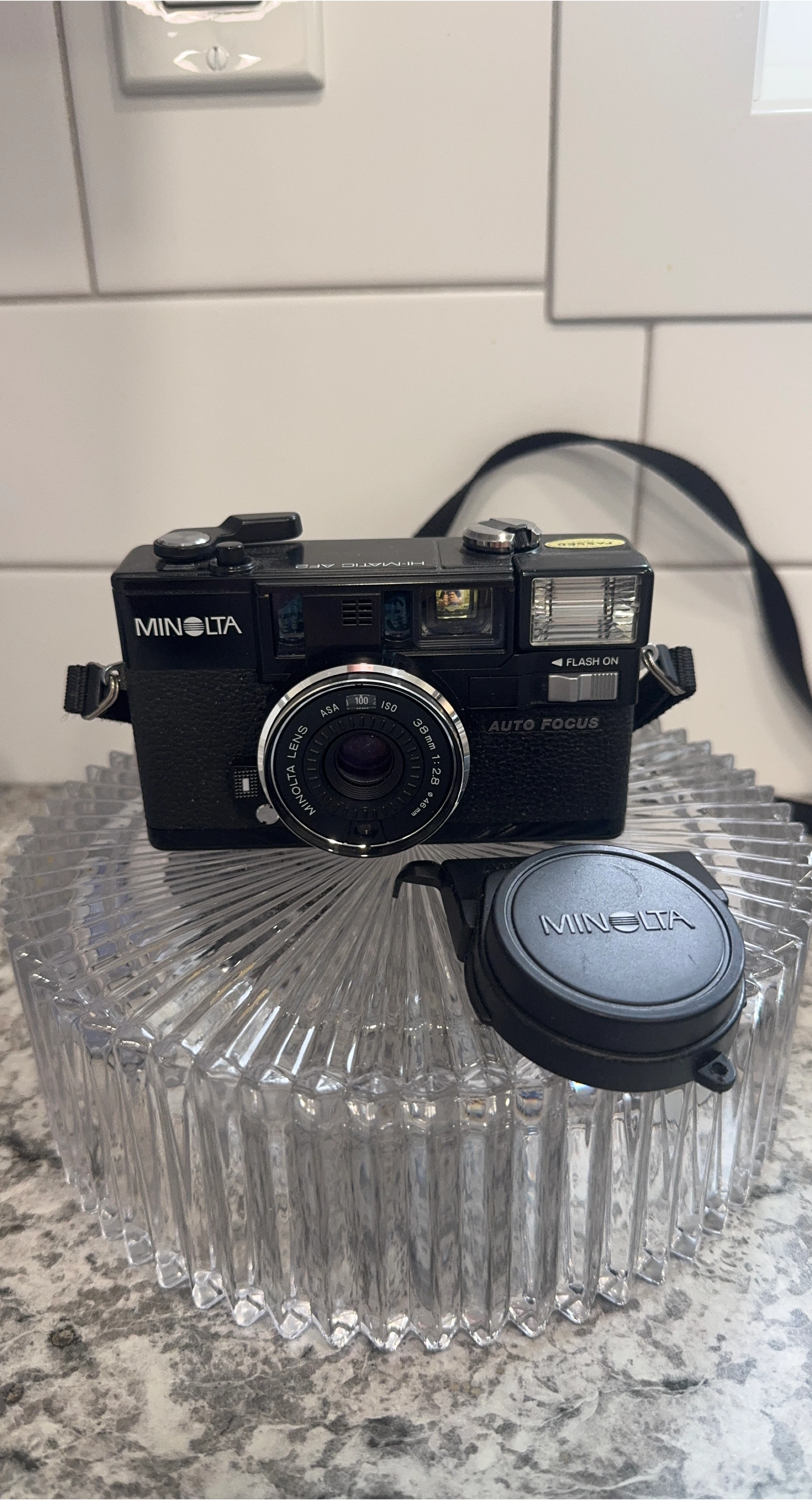 Minolta Hi-Matic AF2 35mm Film Camera thumbnail