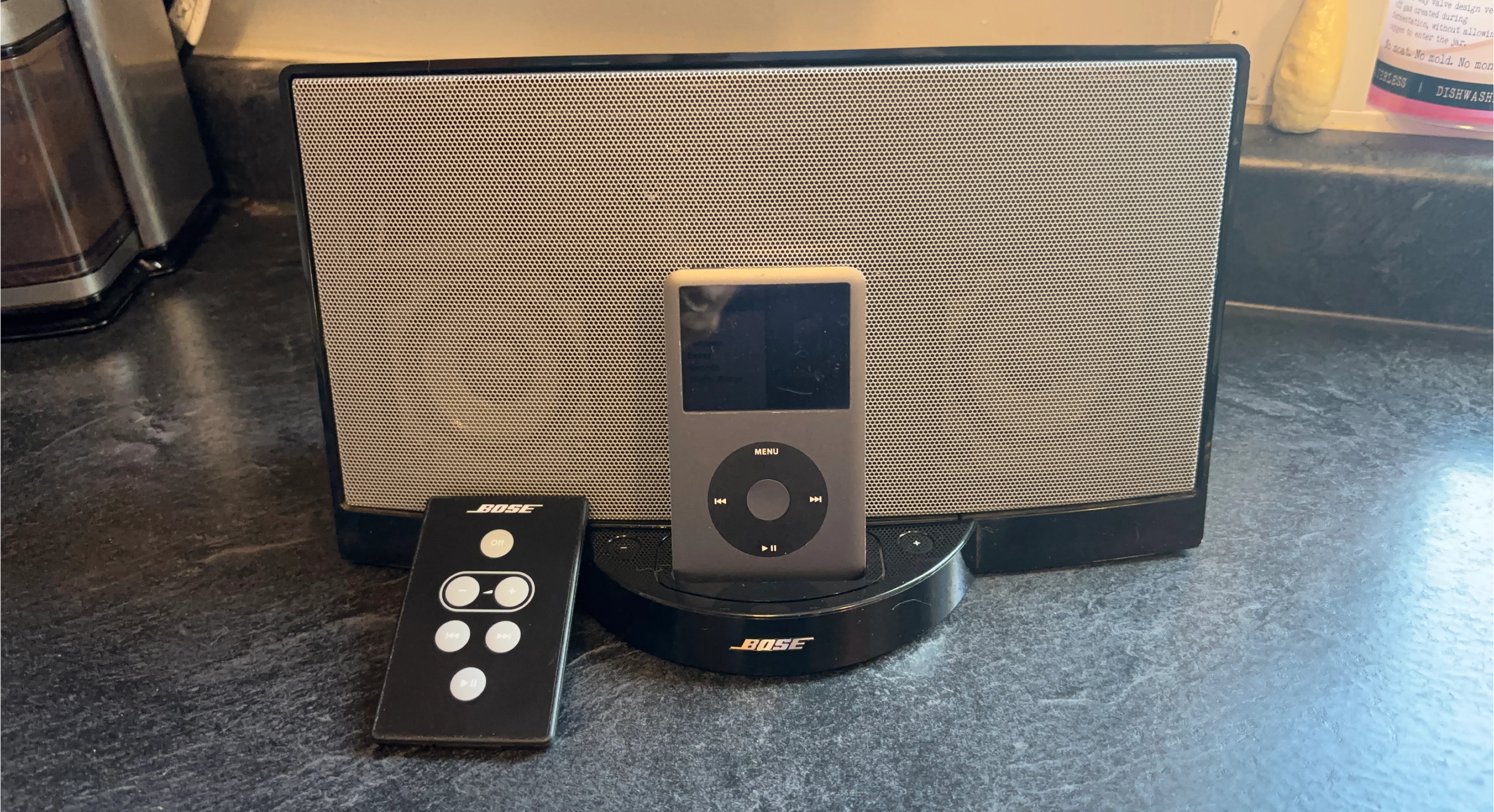 Bose SoundDock Digital Music System with iPod & Remote