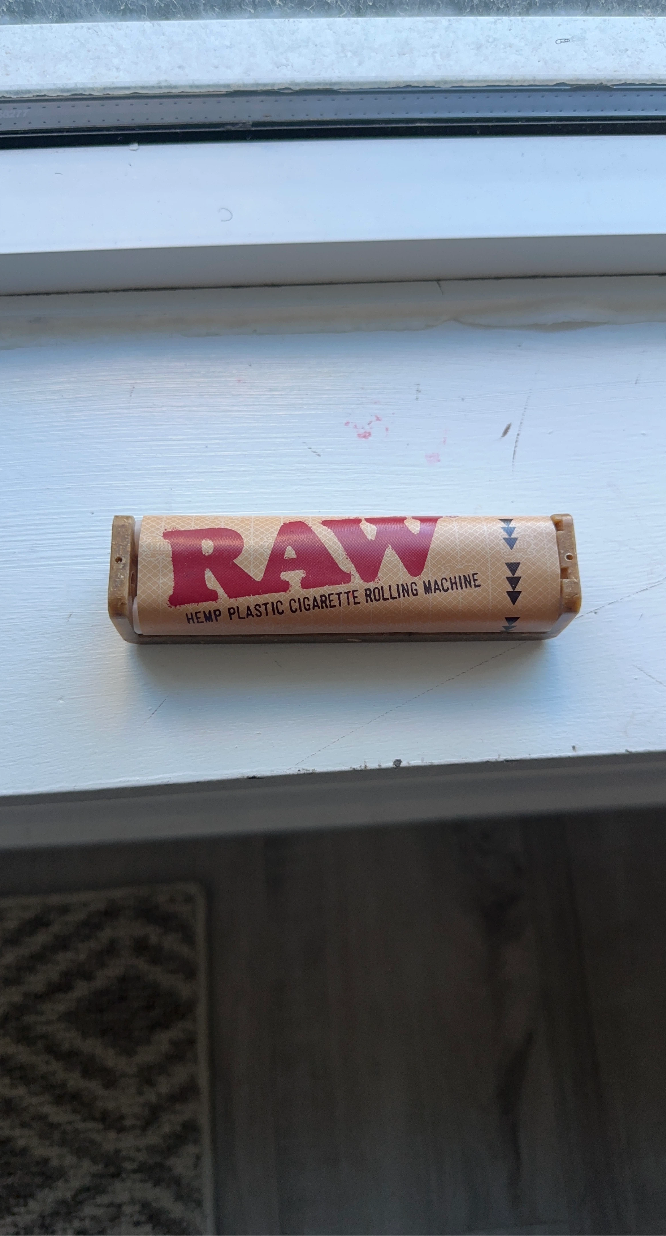 RAW Hemp Plastic Cigarette Rolling Machine thumbnail