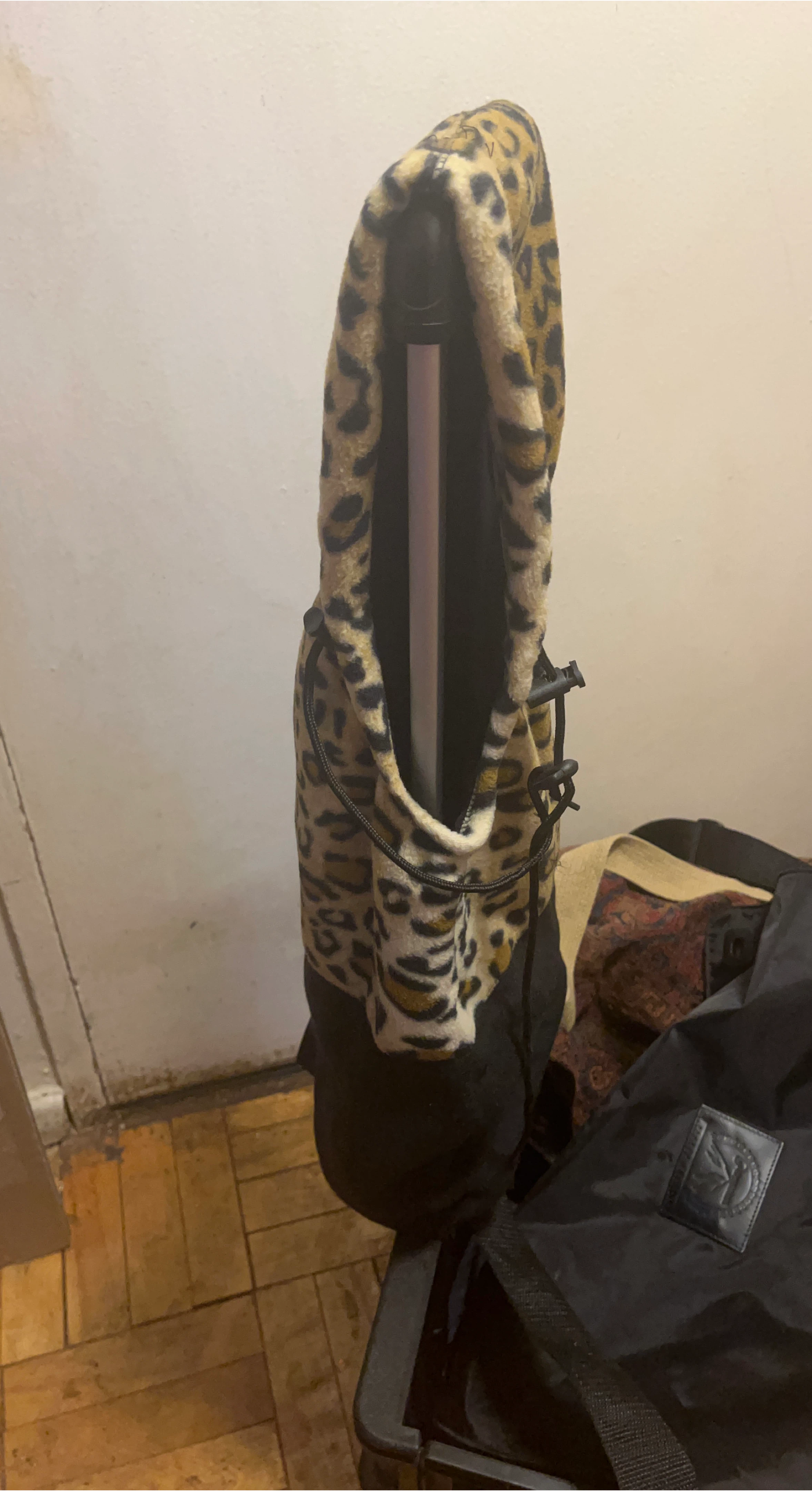 Hot Headz 6-in-1 Fleece Hood - Leopard Print thumbnail