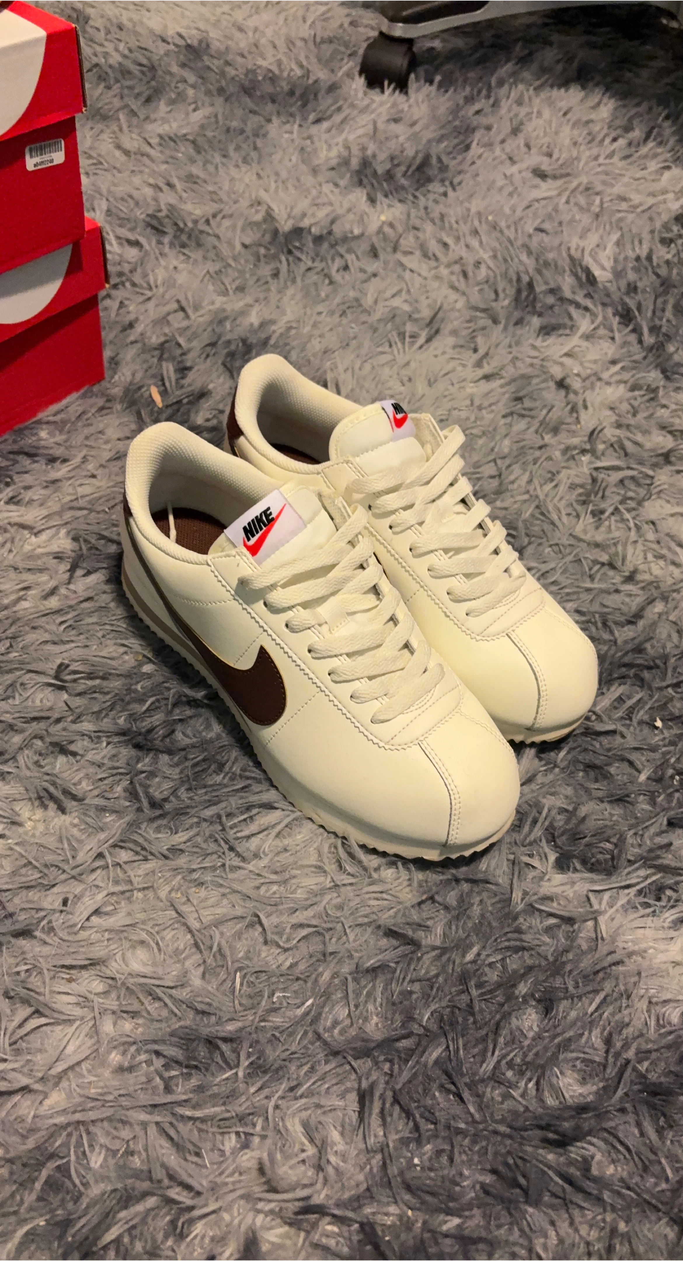 Nike Cortez Shoes - Off White/Brown thumbnail