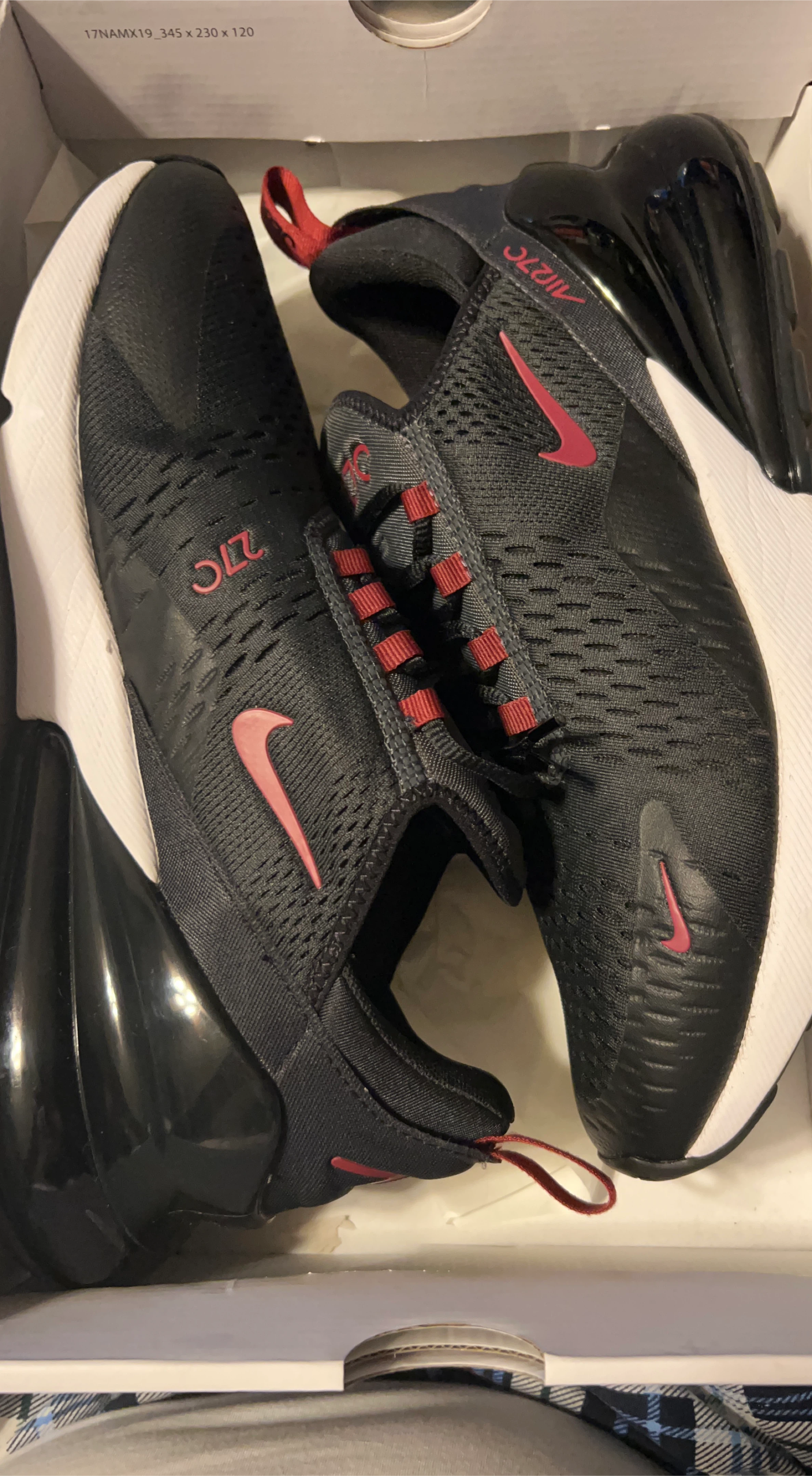 Nike Air Max 270 - Black/Red image indicator(2)