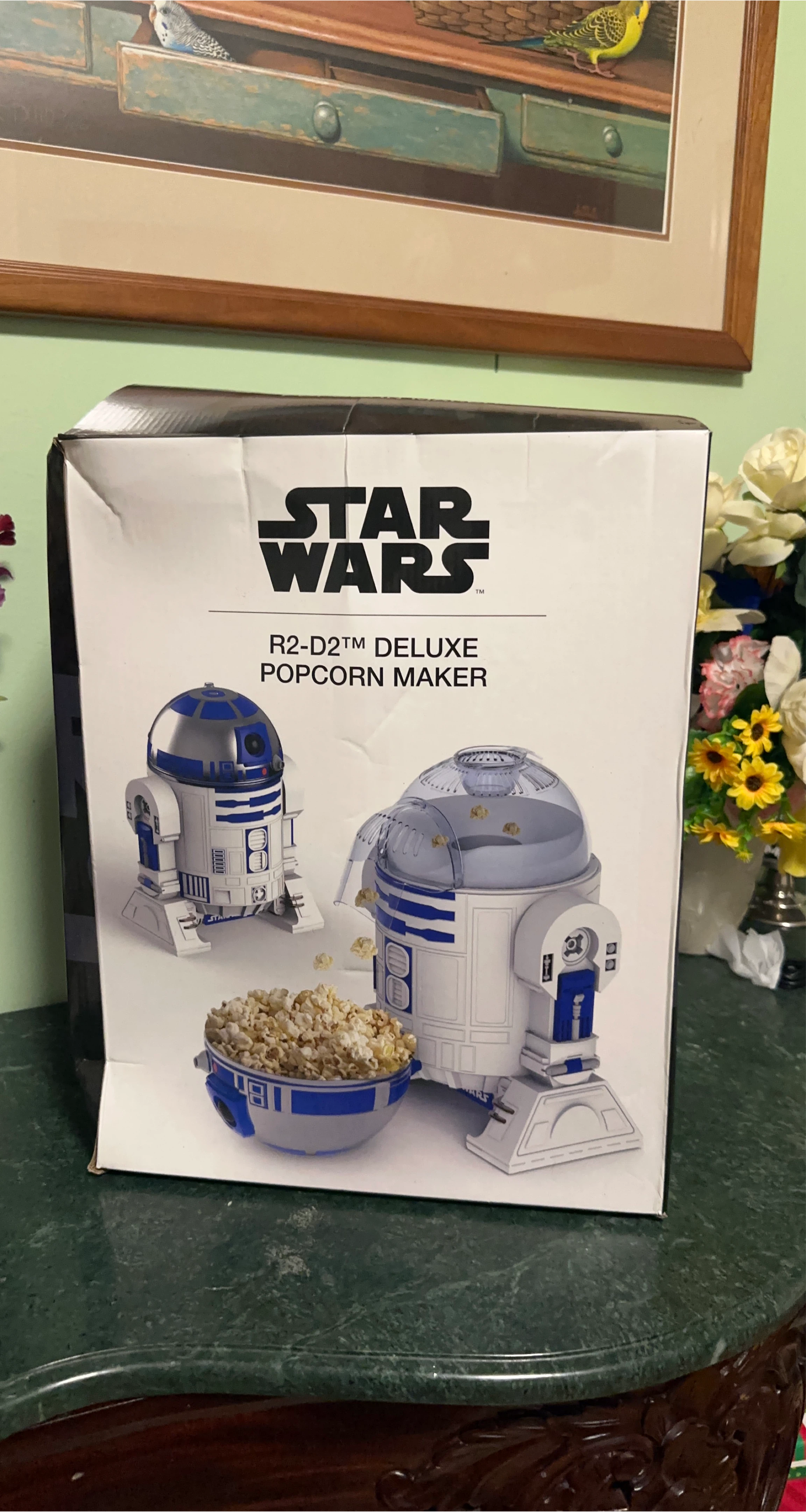 Star Wars R2-D2 Deluxe Popcorn Maker thumbnail