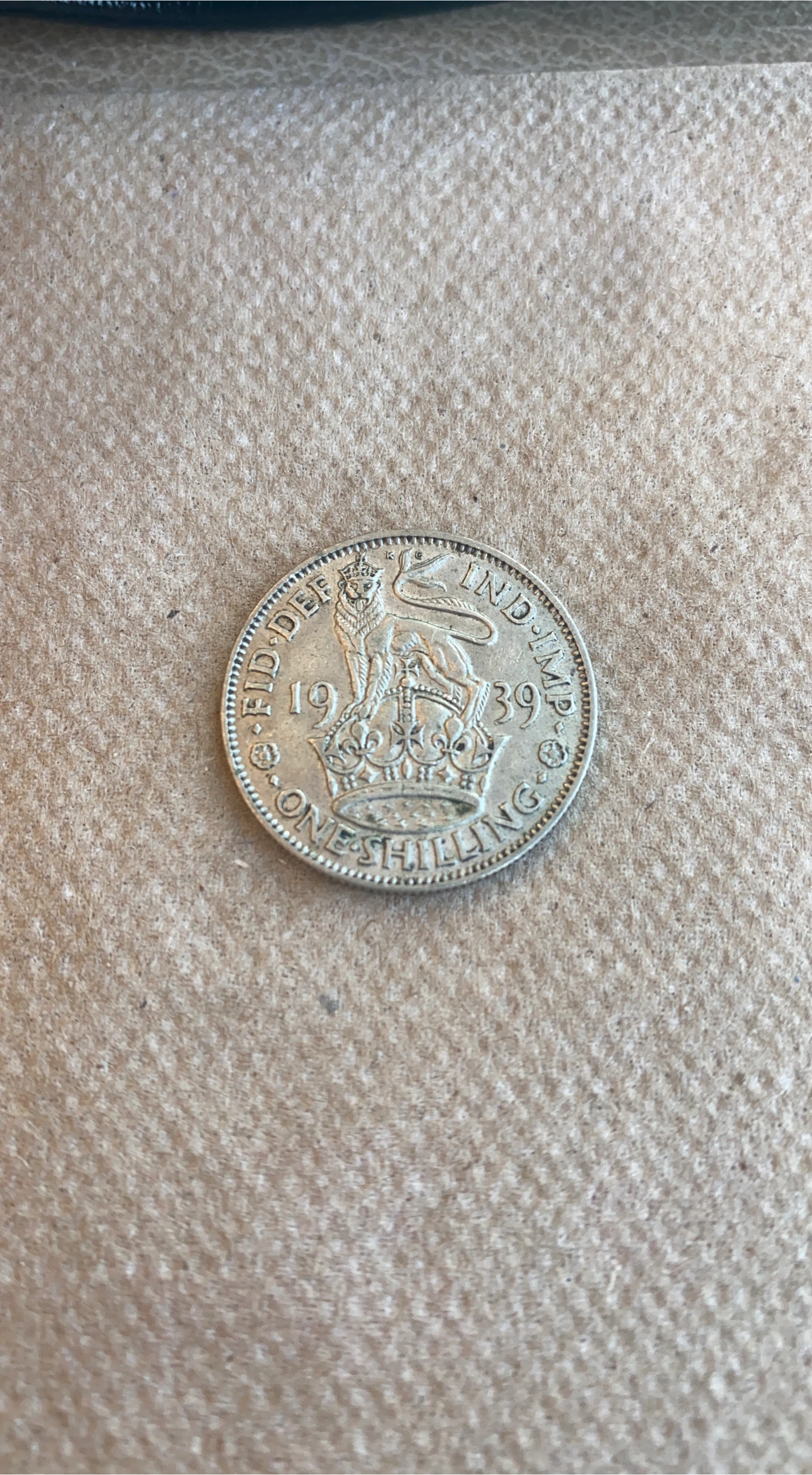 1939 One Shilling Coin thumbnail