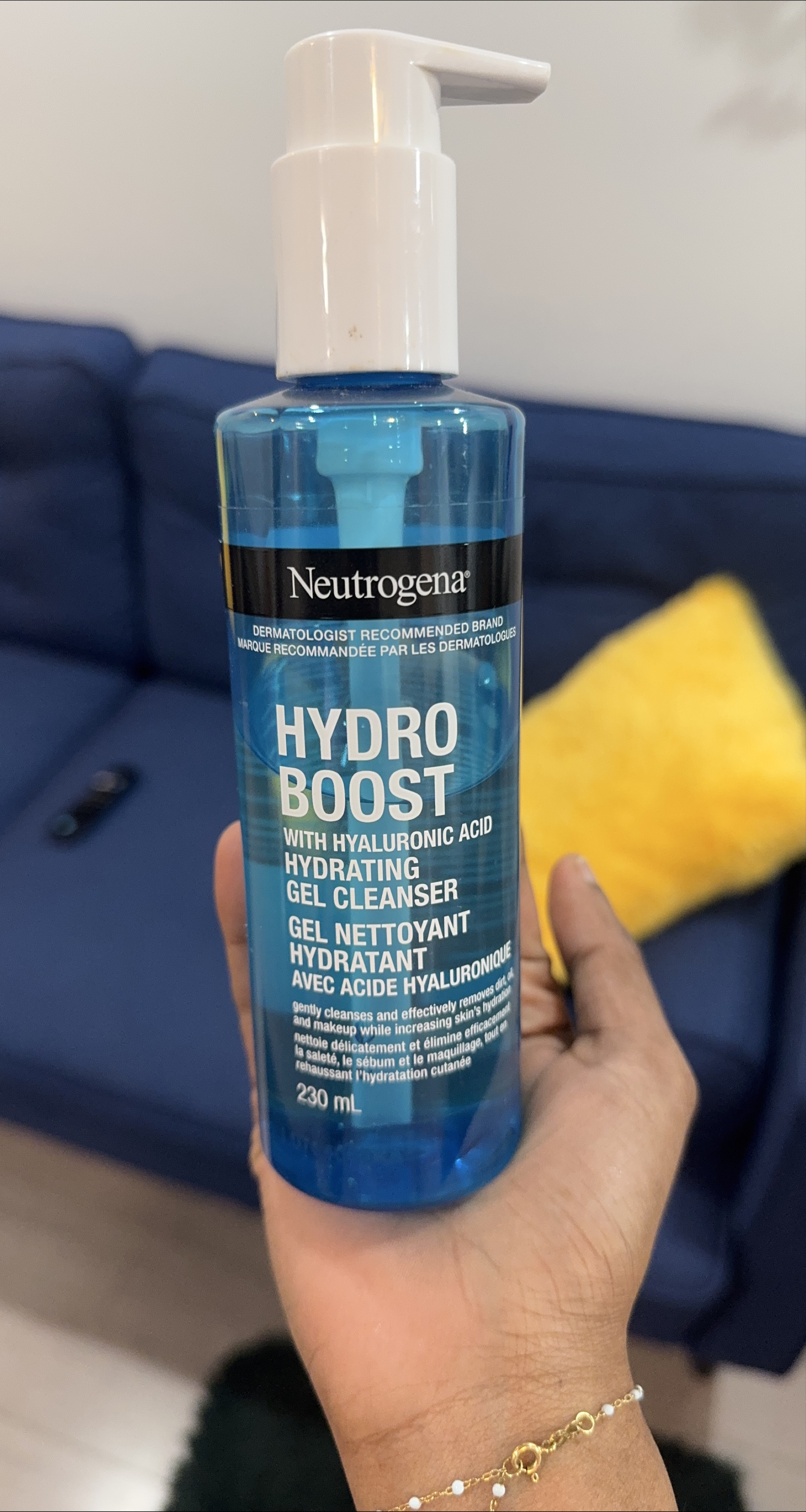 Neutrogena Hydro Boost Hydrating Gel Cleanser - 230ml