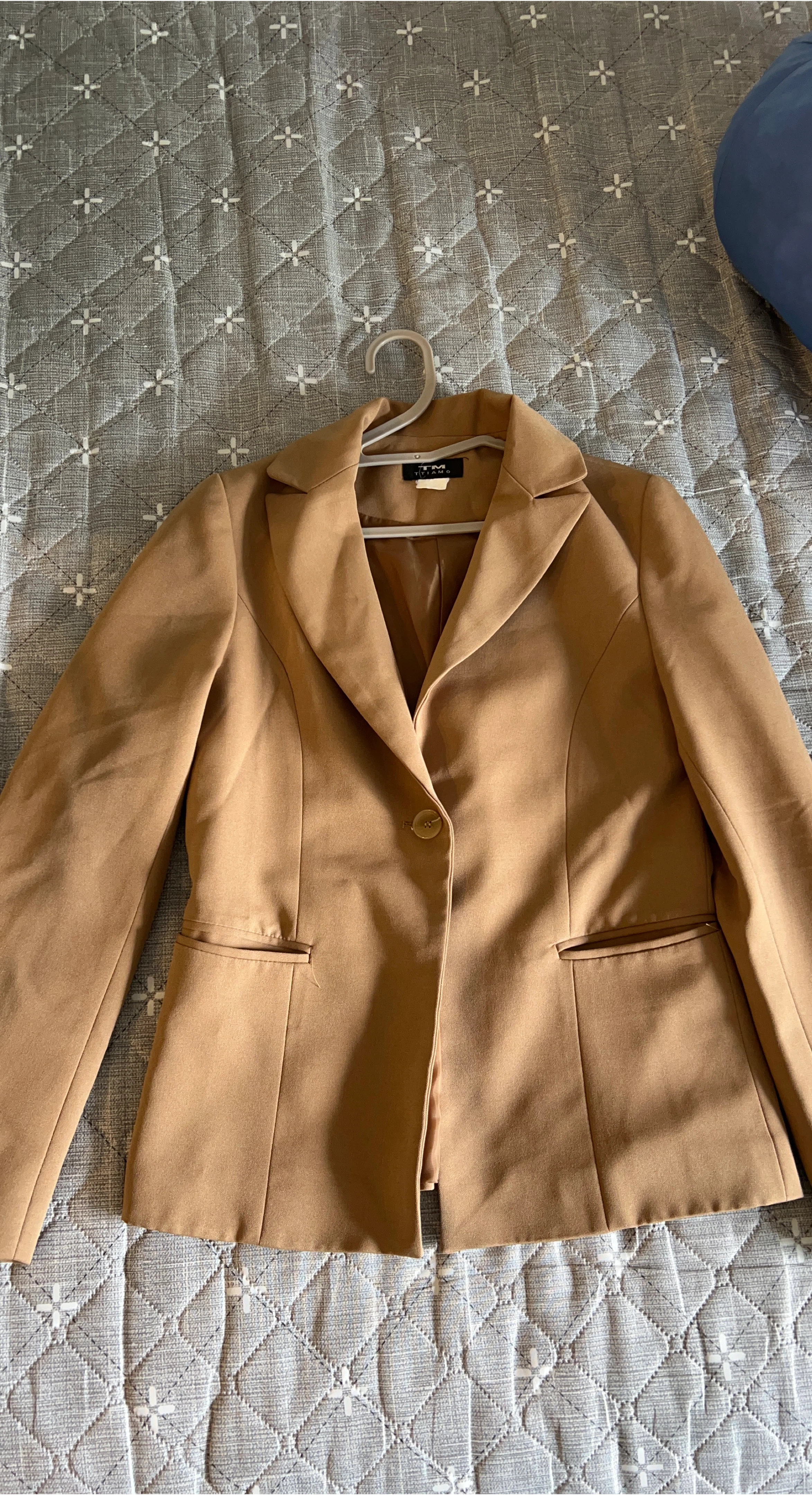 T Tiamo Beige Blazer thumbnail