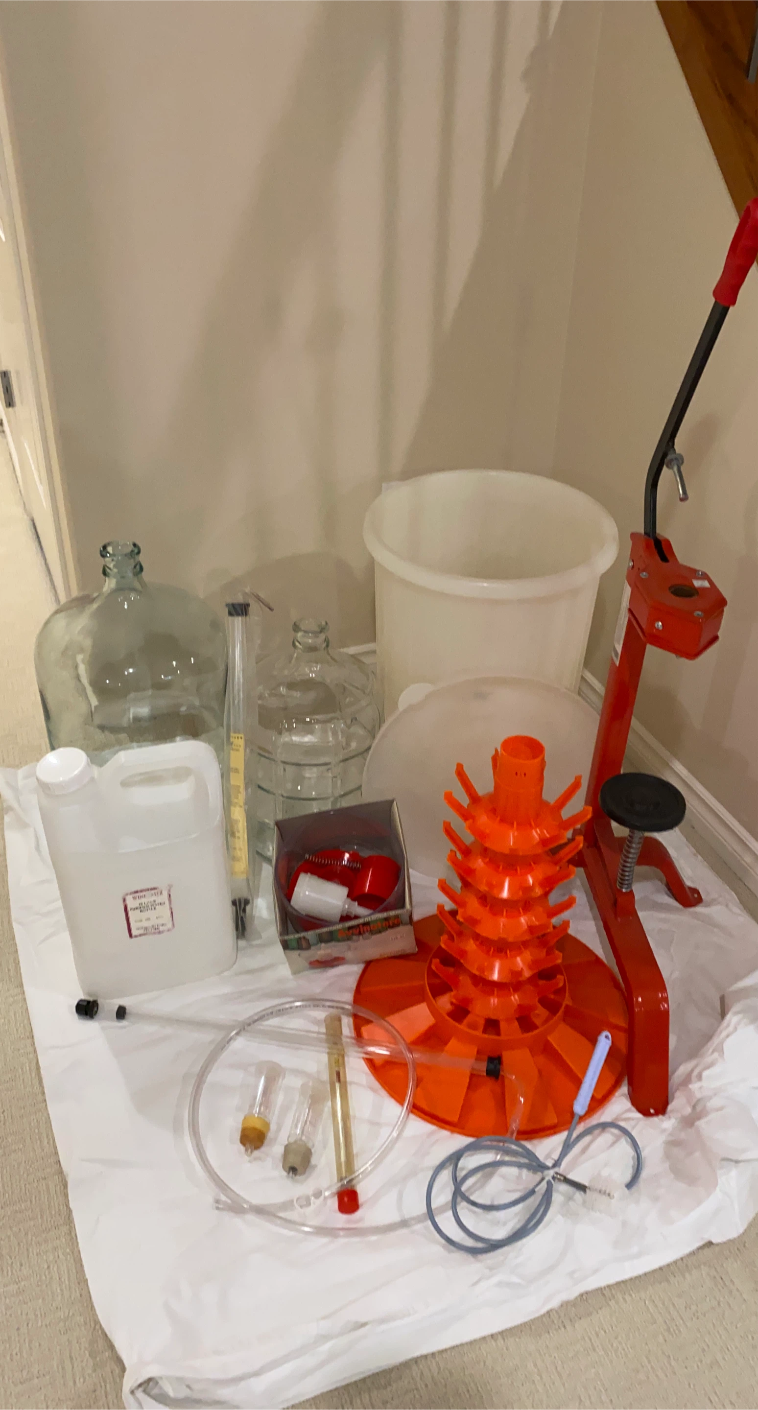 Home Wine Making Kit thumbnail
