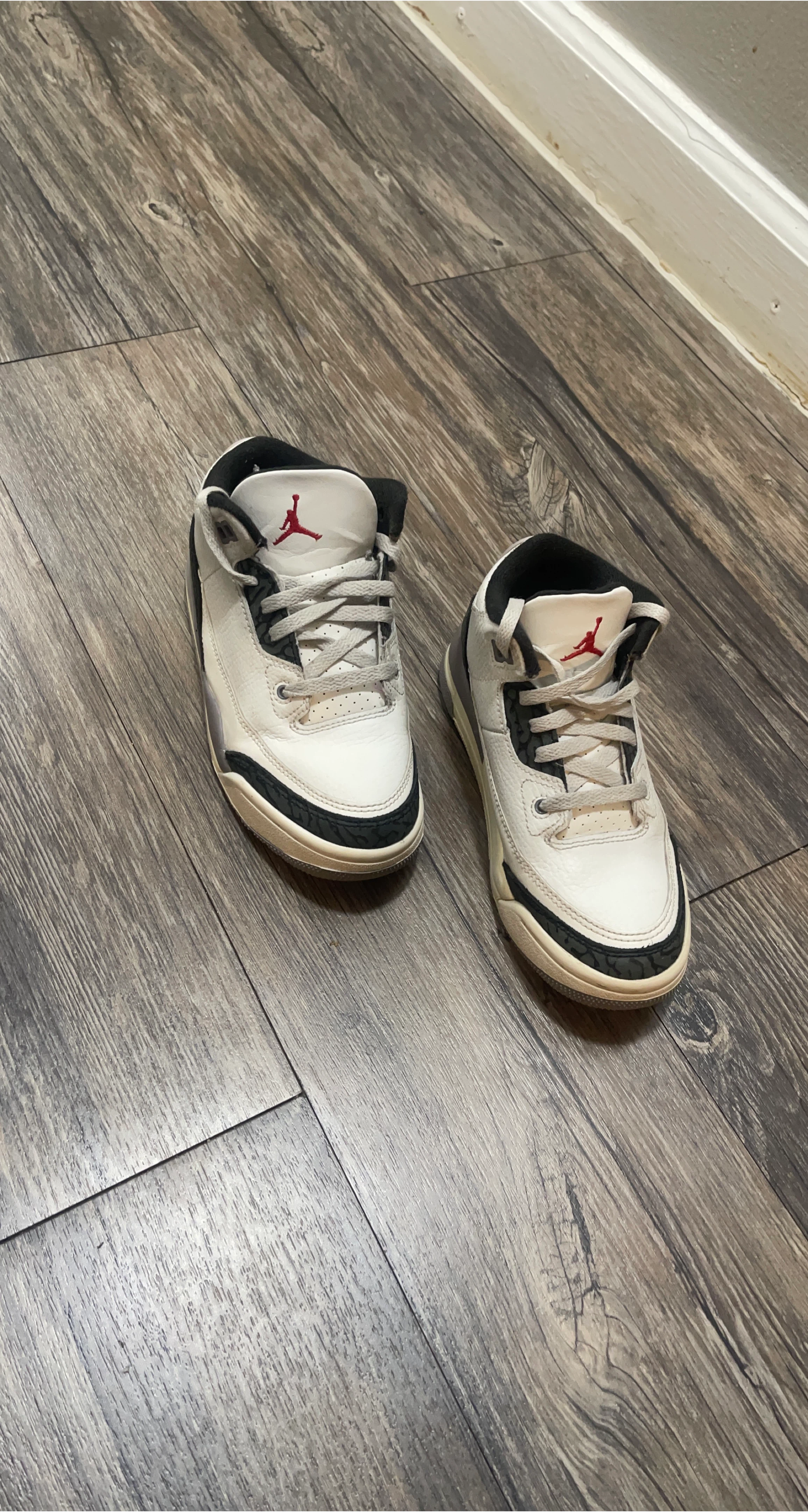 Air Jordan 3 Retro Size 13c thumbnail