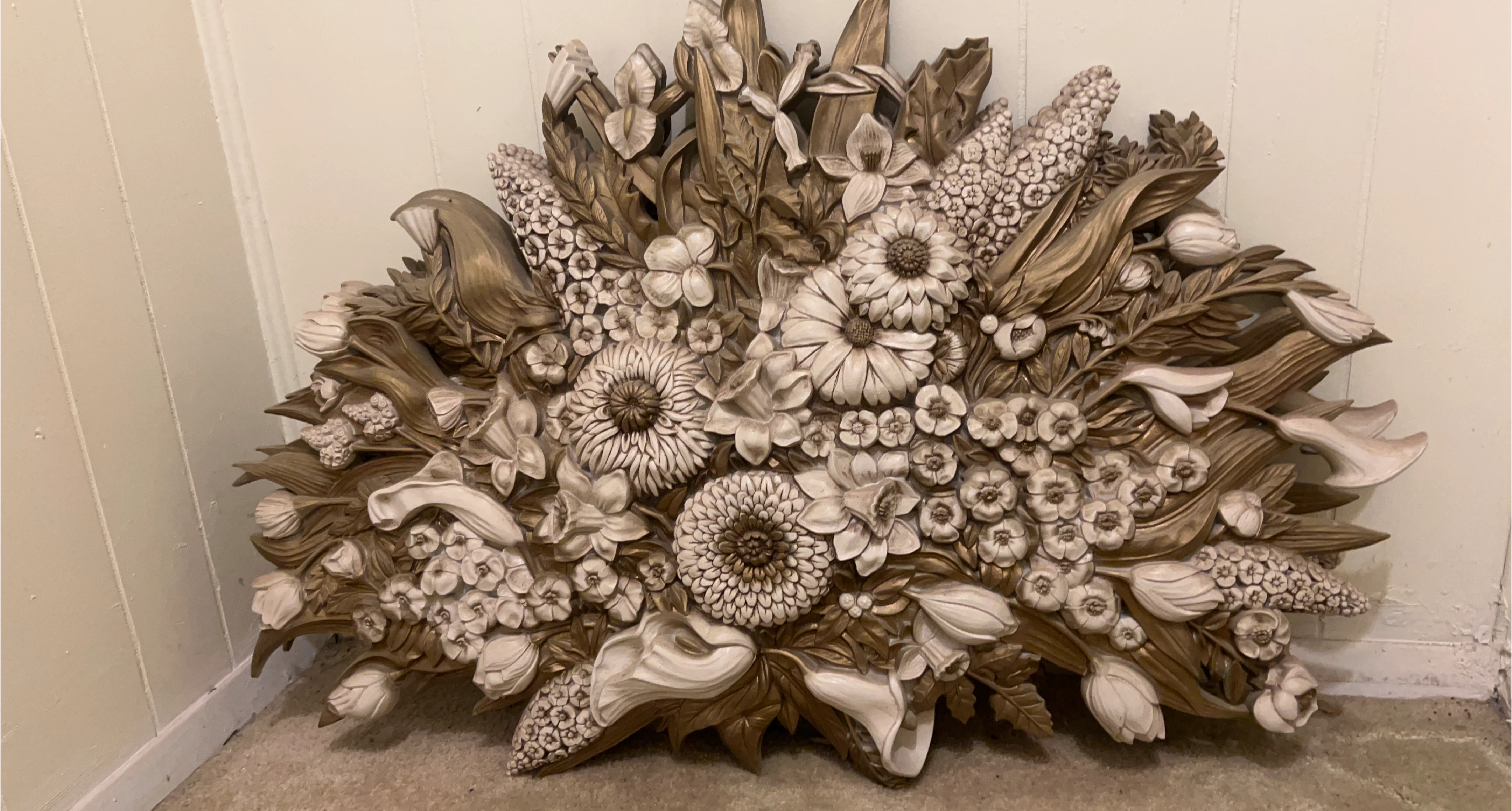 Floral Wall Decor - Faux Bouquet Sculpture thumbnail