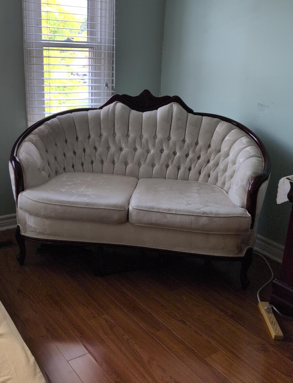 Vintage Loveseat Sofa - Elegant Design thumbnail