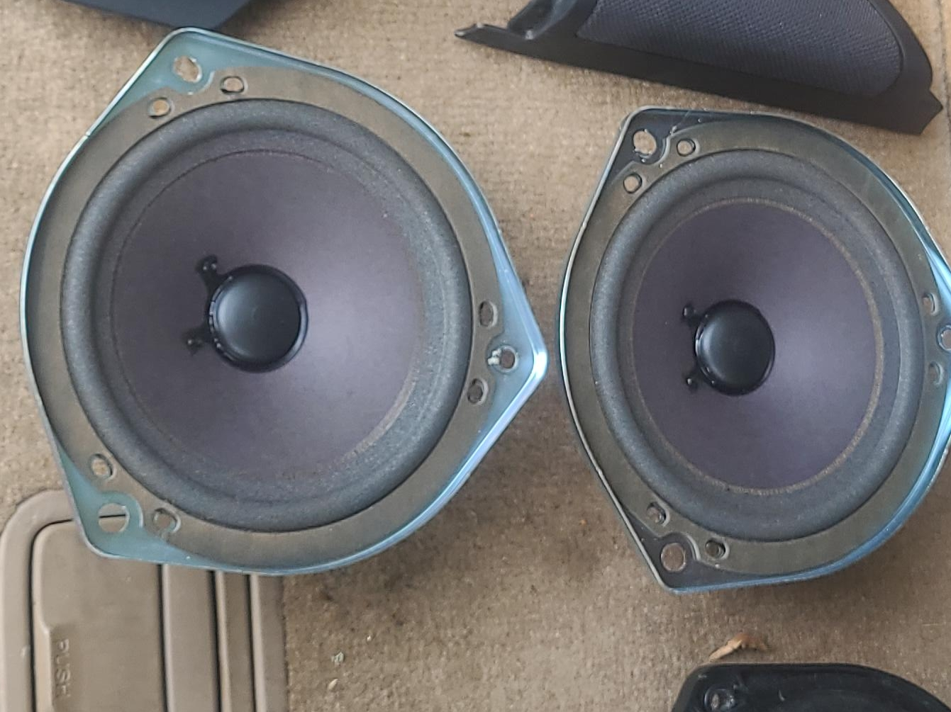 Bose Car Speakers Set