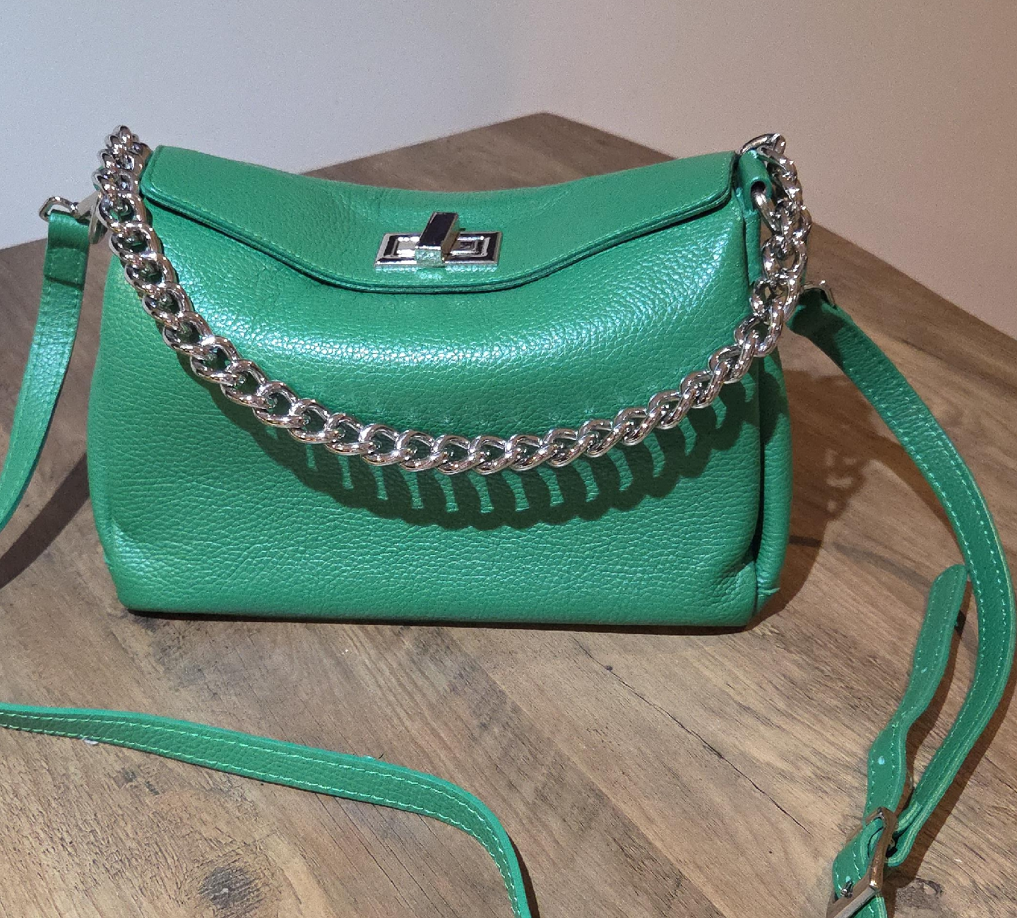 Green Leather Shoulder Bag with Chain thumbnail