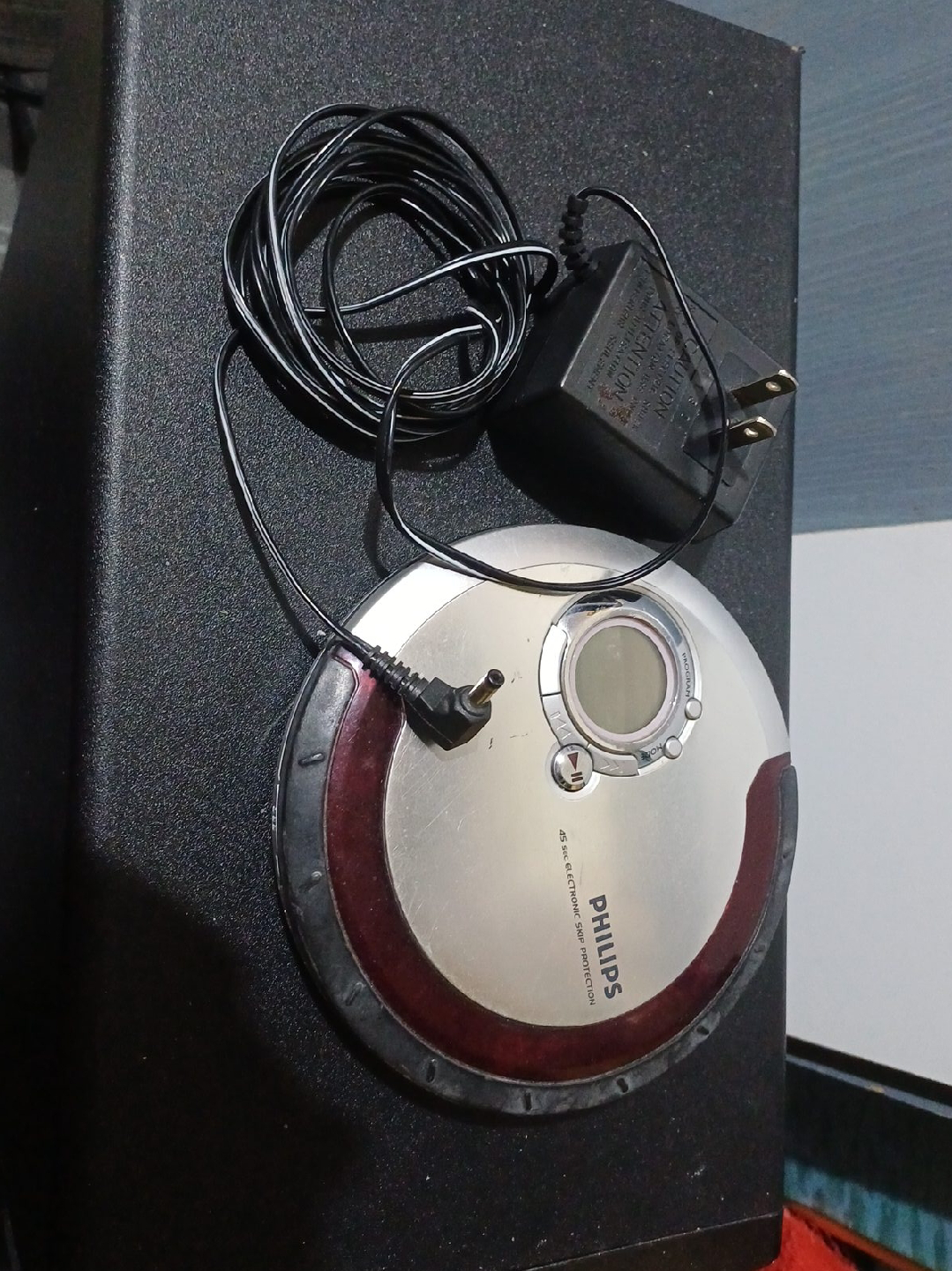 🥕Philips Portable CD Player 45 sec ELECTRONIC SKIP PROTECTION thumbnail