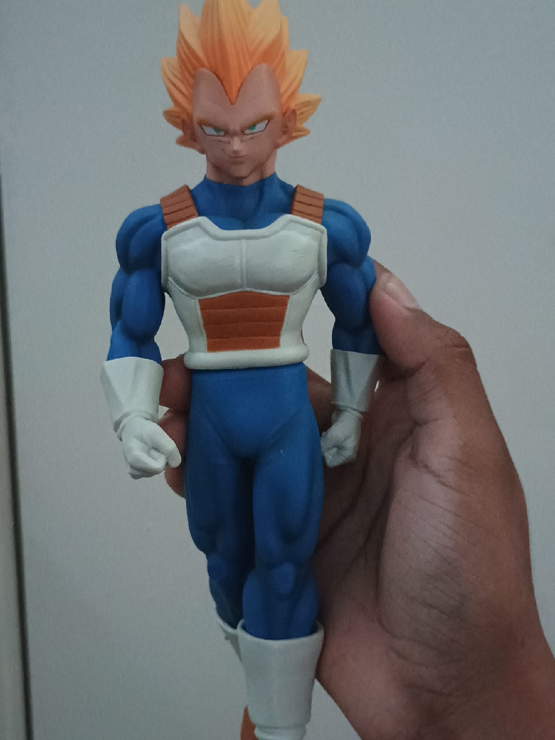 Vegeta Figurine thumbnail