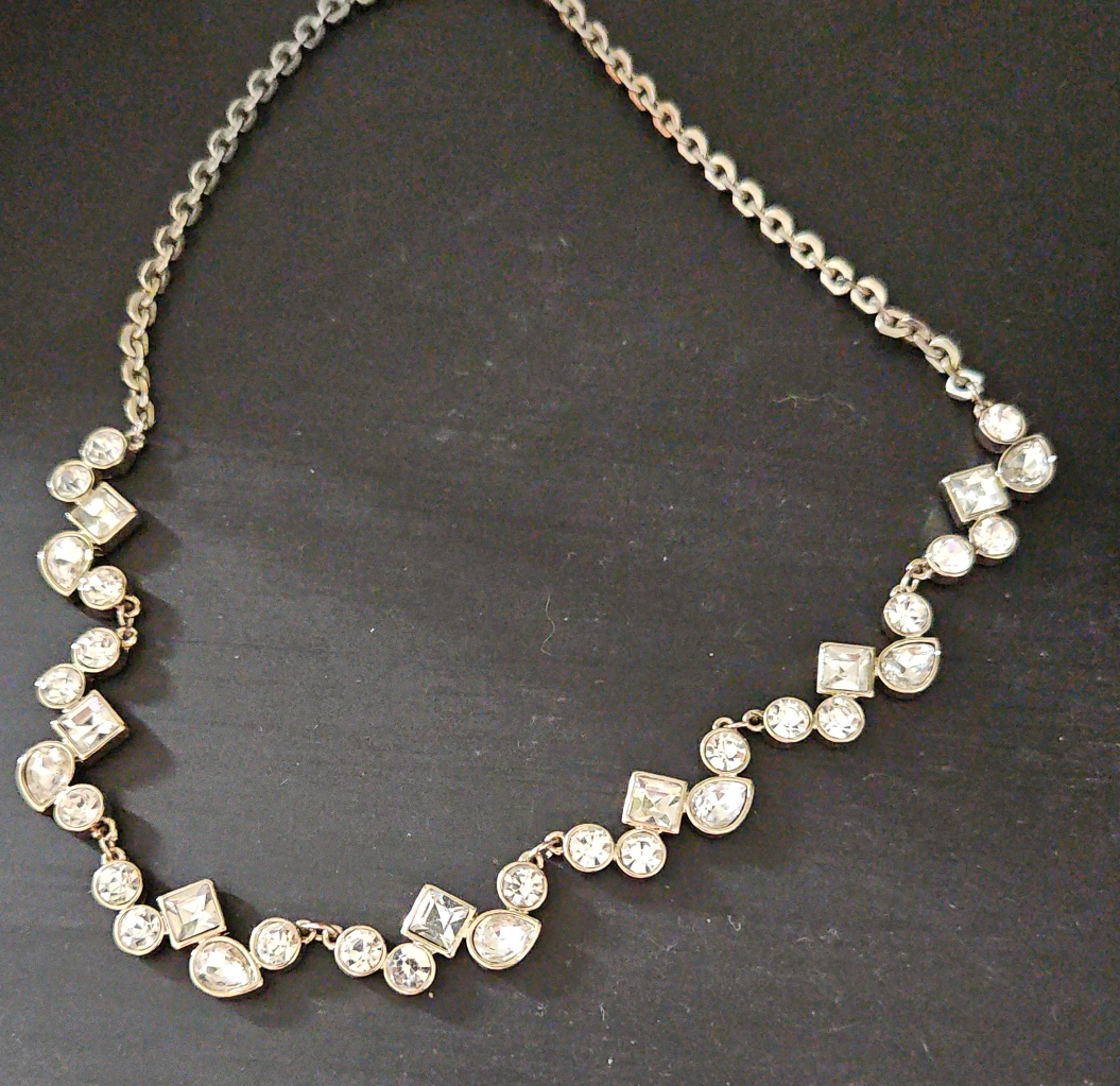 Sparkly Statement Necklace thumbnail
