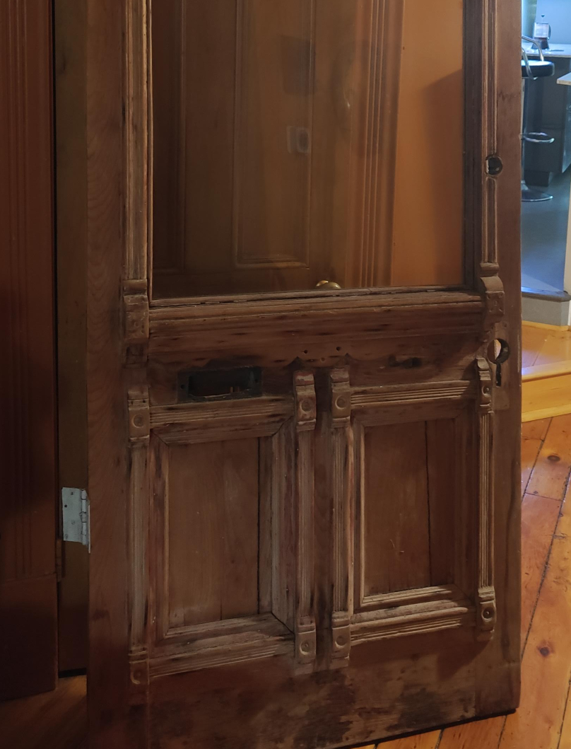 Vintage Wooden Door thumbnail
