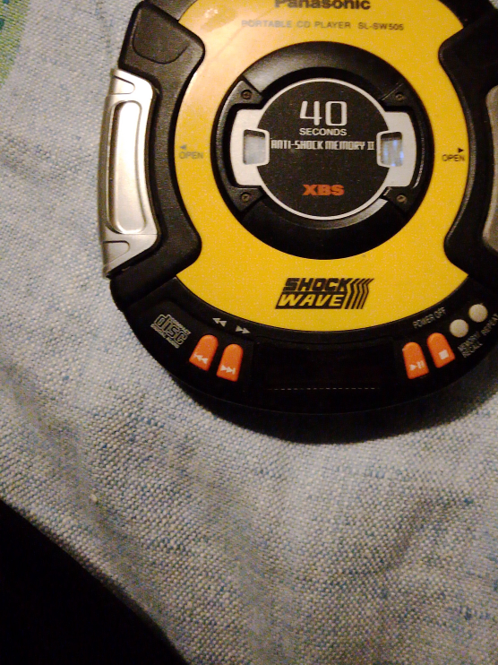 Panasonic SL-SW505 Shockwave Portable CD Player thumbnail