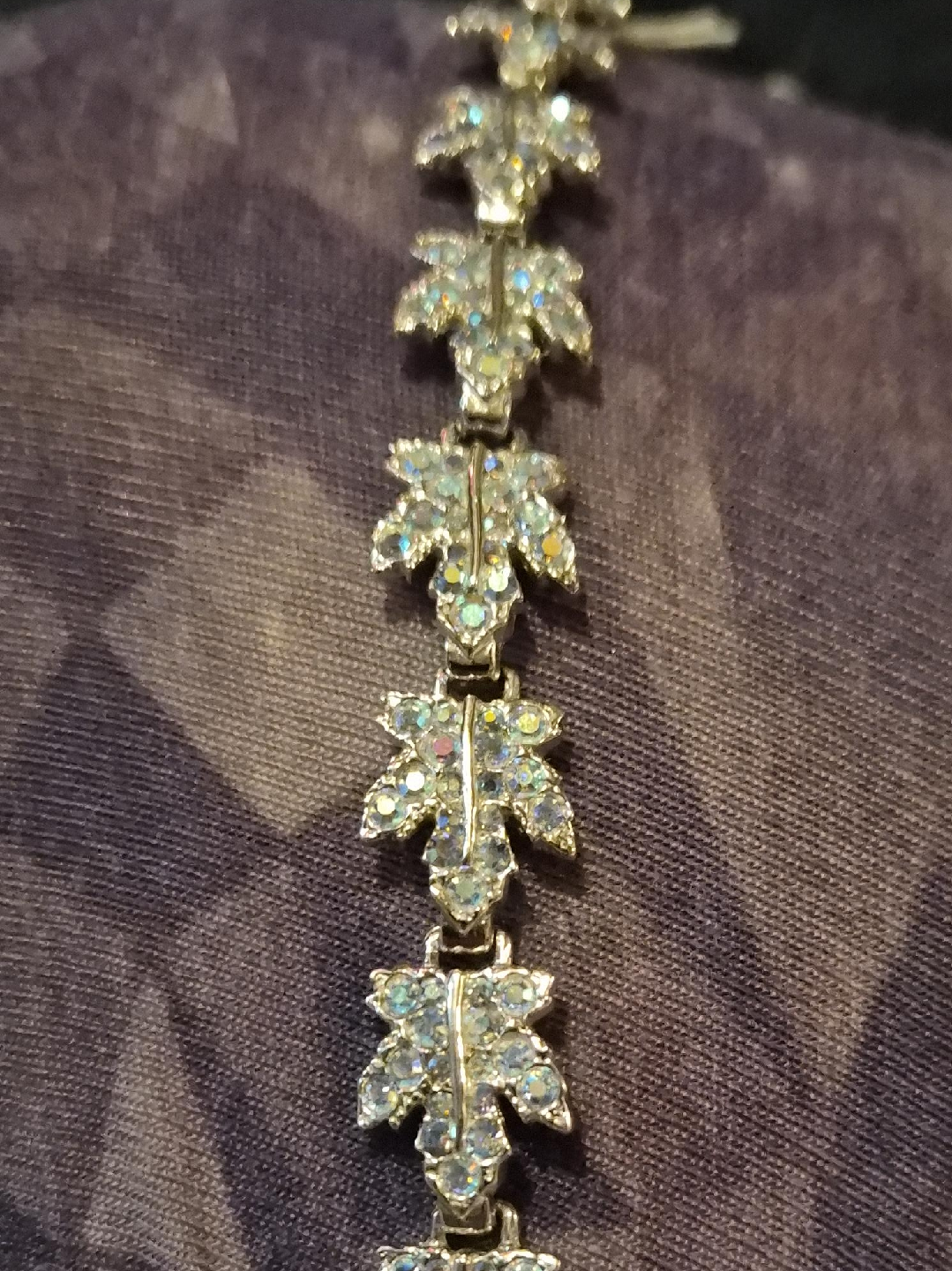 Leaf Design Rhinestone choker necklace thumbnail