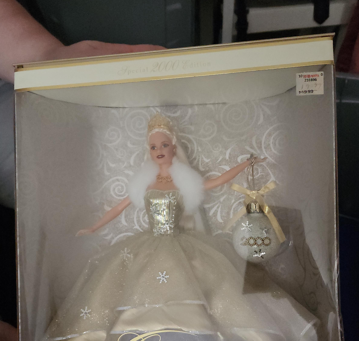 Special Edition 2000 Holiday Barbie thumbnail
