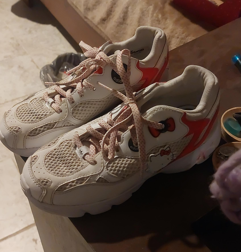Adidas x Hello Kitty Sneakers thumbnail